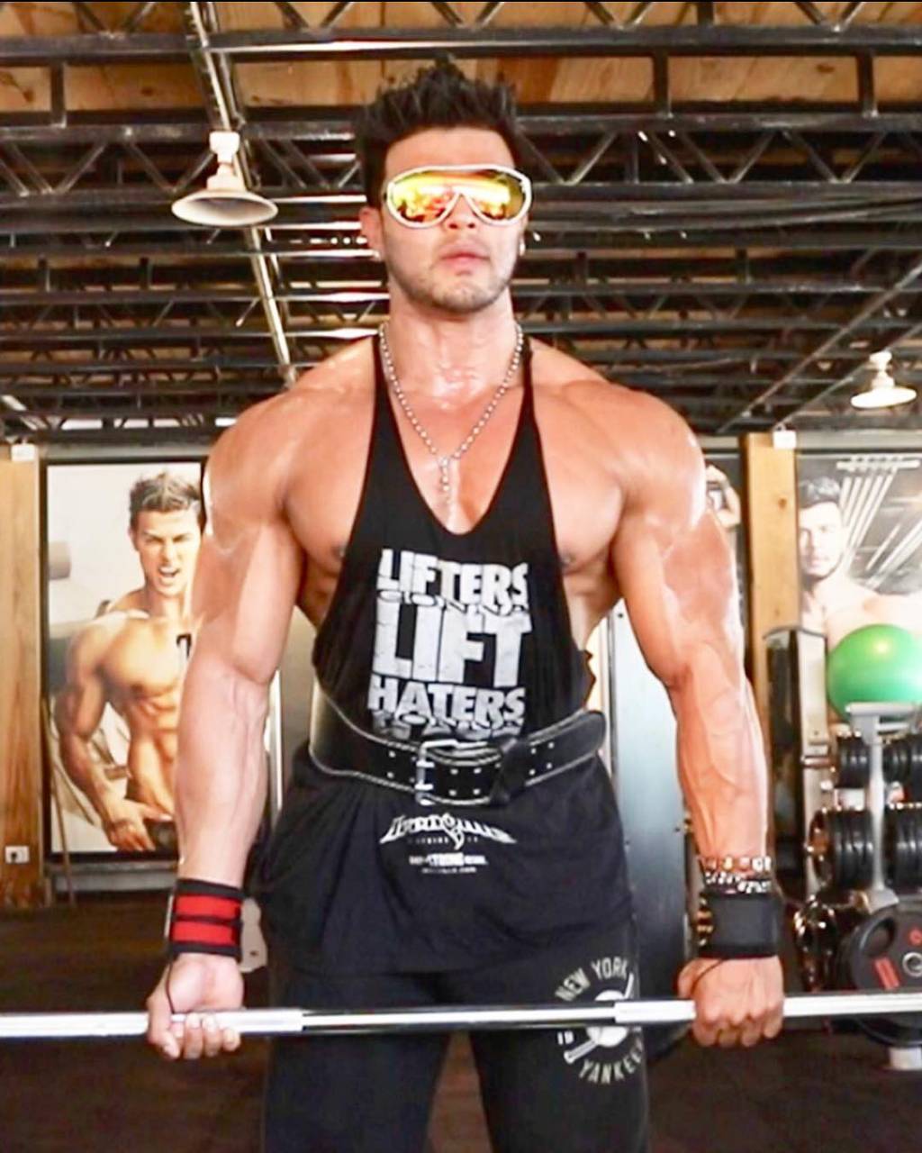 Sahil Khan Wallpapers - Top Free Sahil Khan Backgrounds - WallpaperAccess