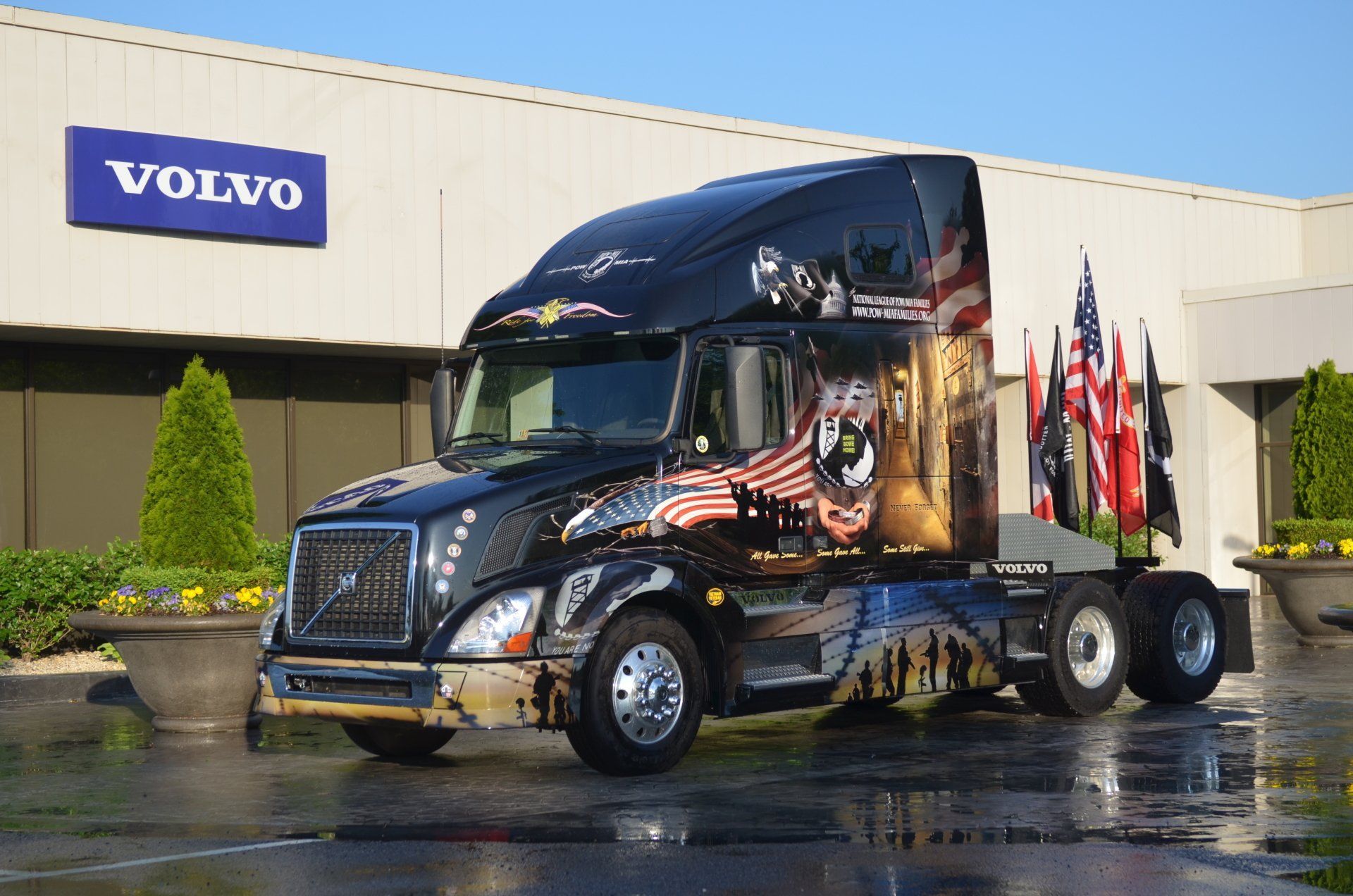 1920x1272 Big Rig Vehicle Volvo 4k Ultra HD Wallpaper