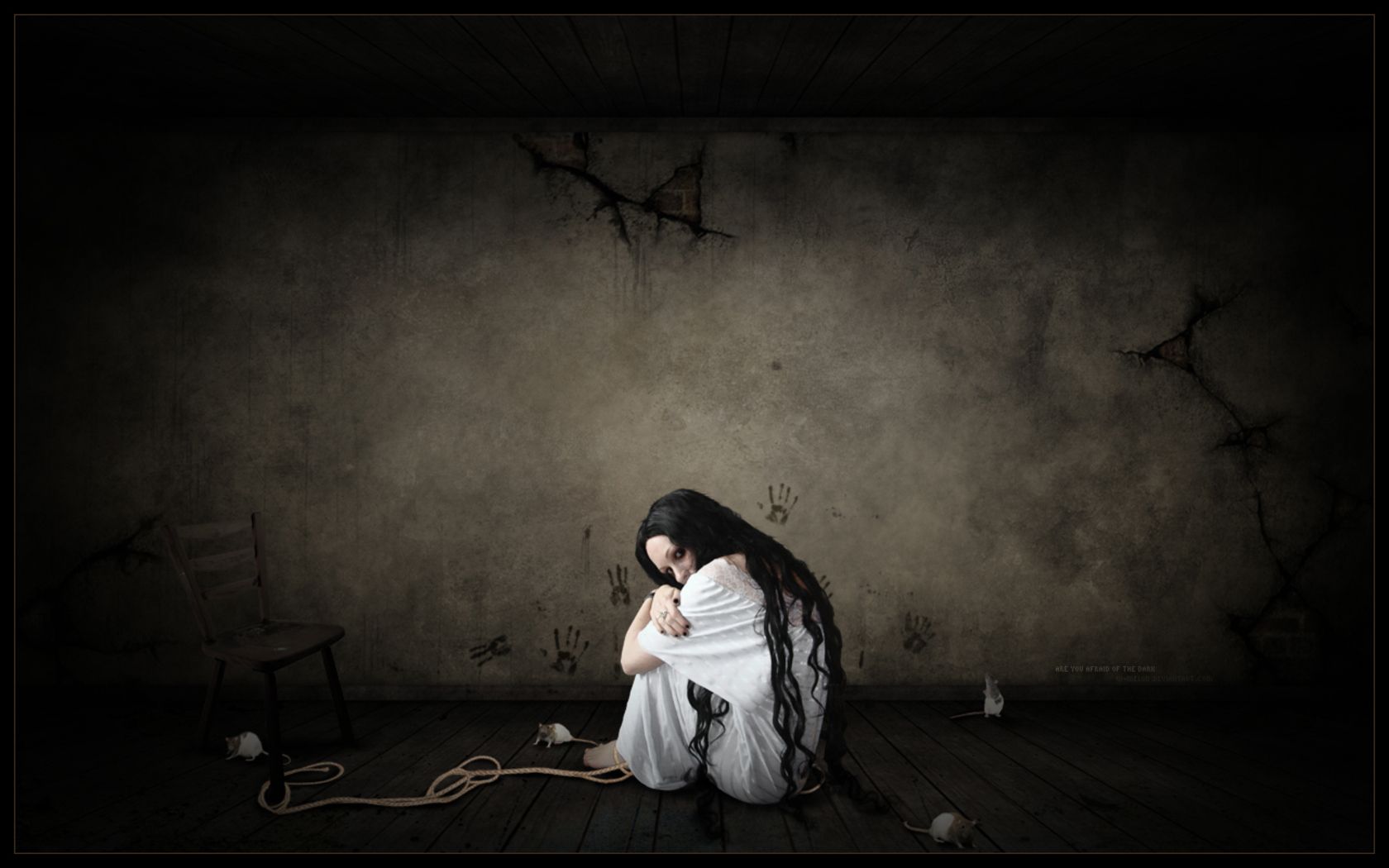 1680x1050 A Lonely Gothic Solitude