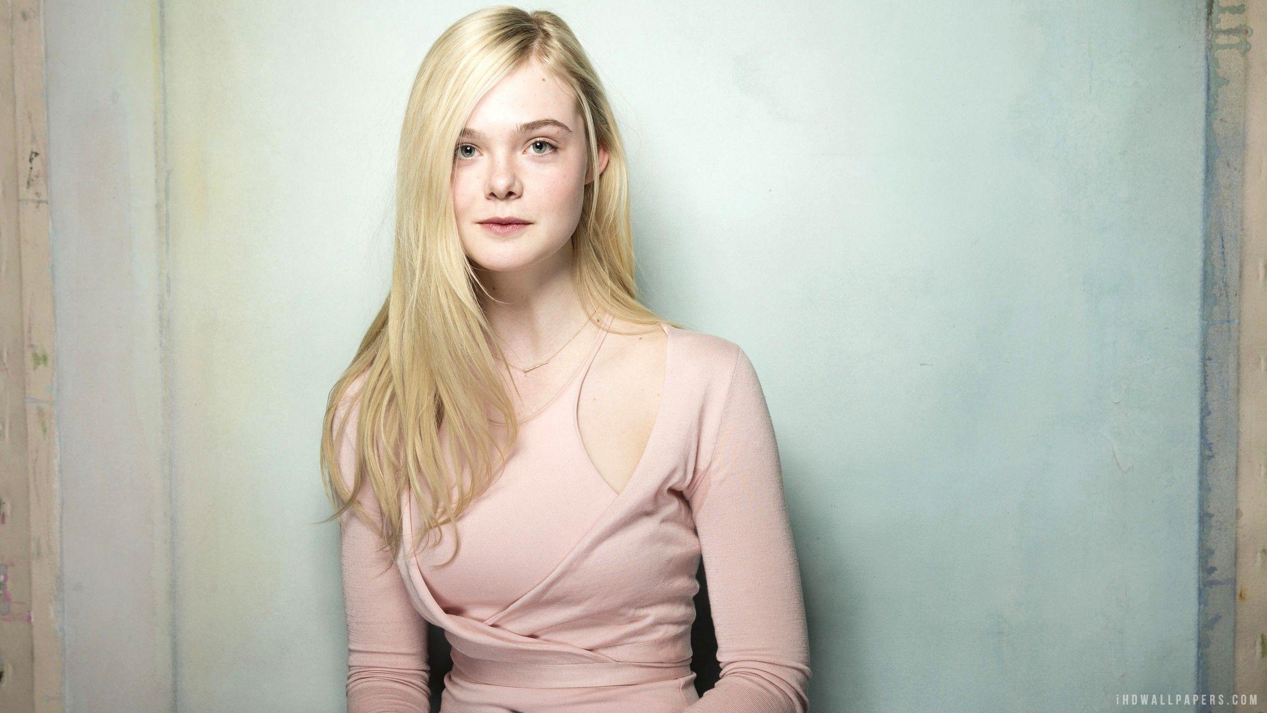 2560x1440 Elle Fanning Wallpaper 7 X 1440