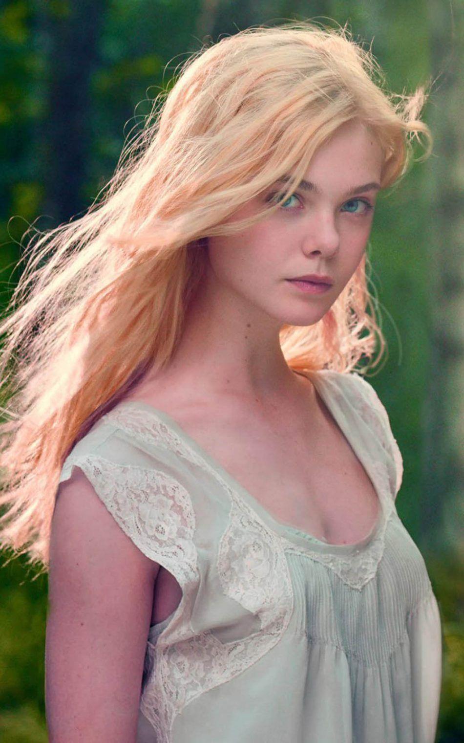 950x1520 Download Elle Fanning Innocent Look Free Pure 4K Ultra HD