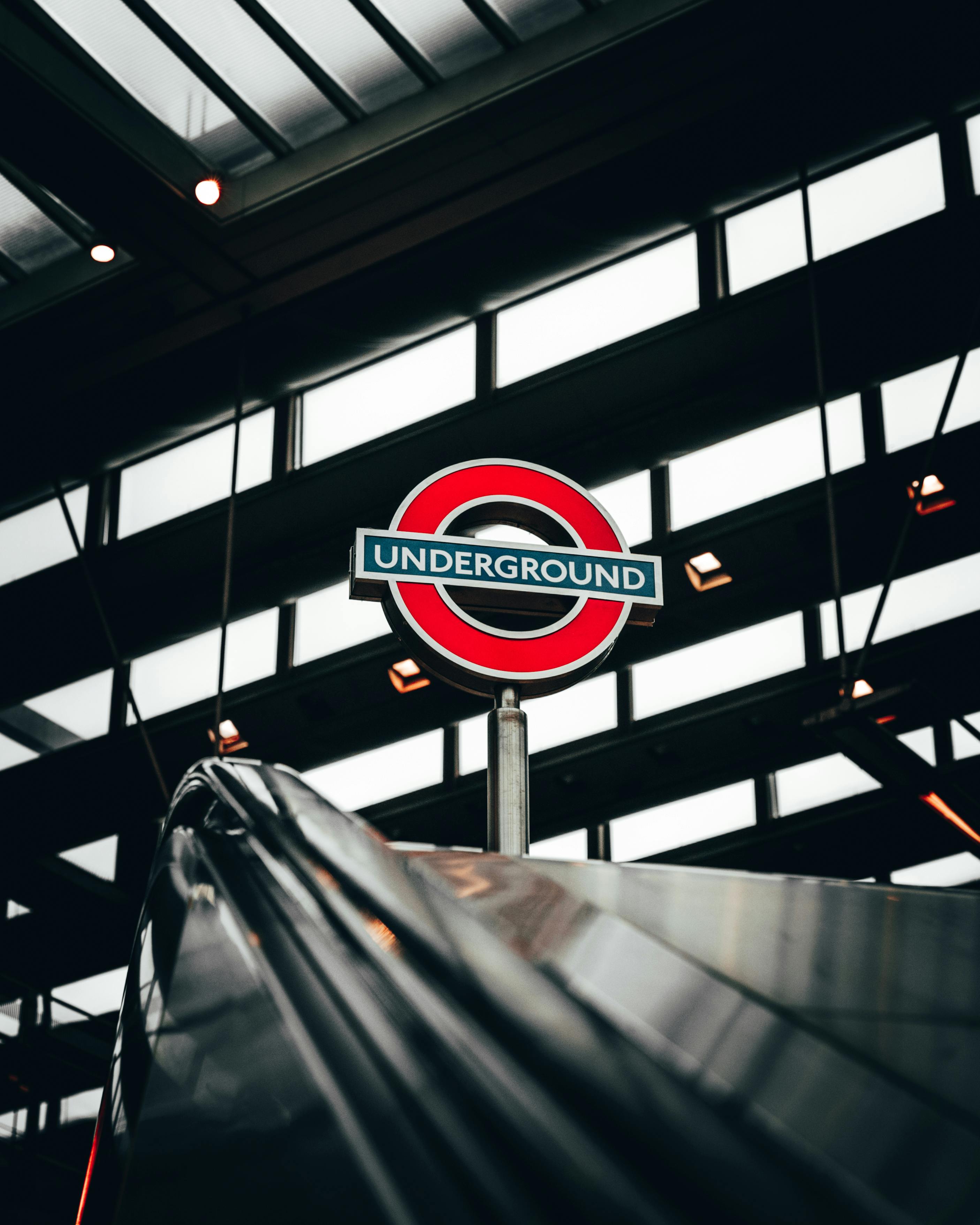 2811x3514 London Underground Photo, Download