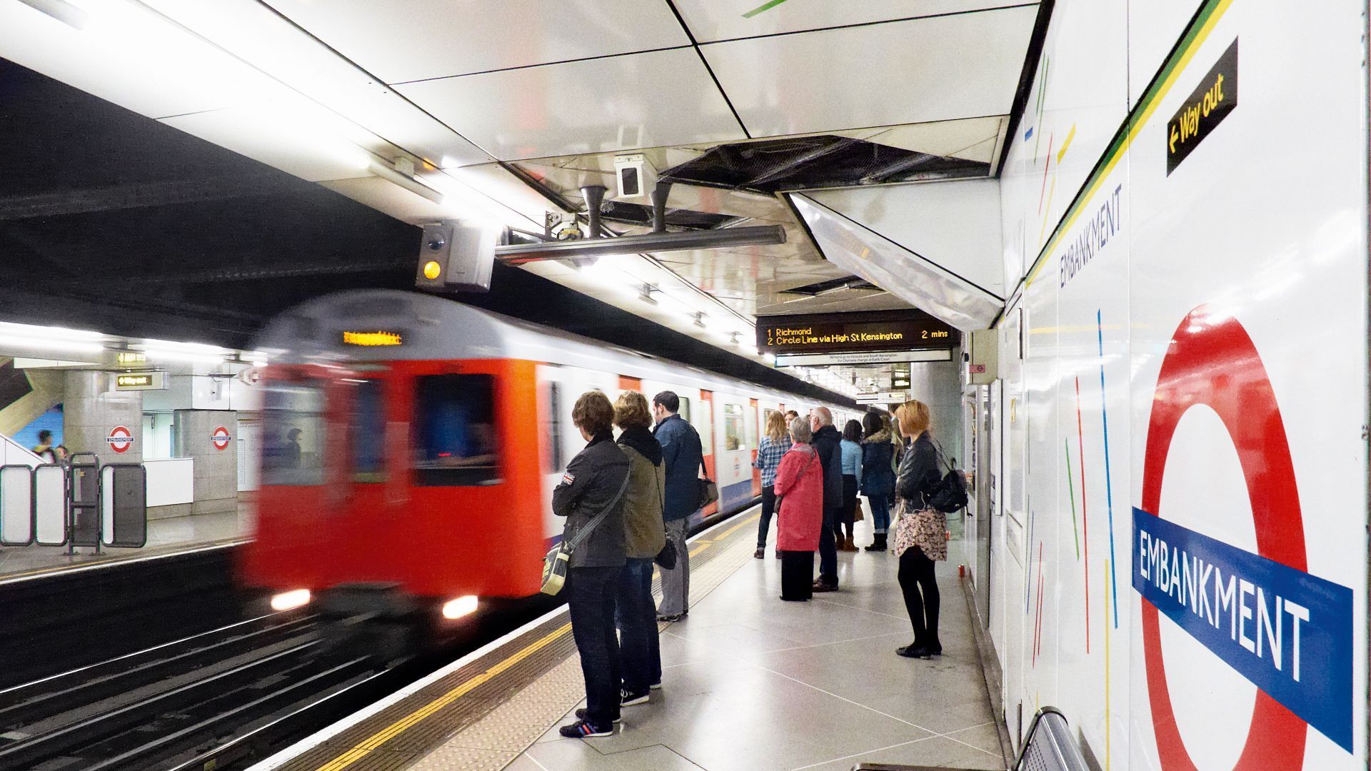 1920x1080 London Underground Tunnel