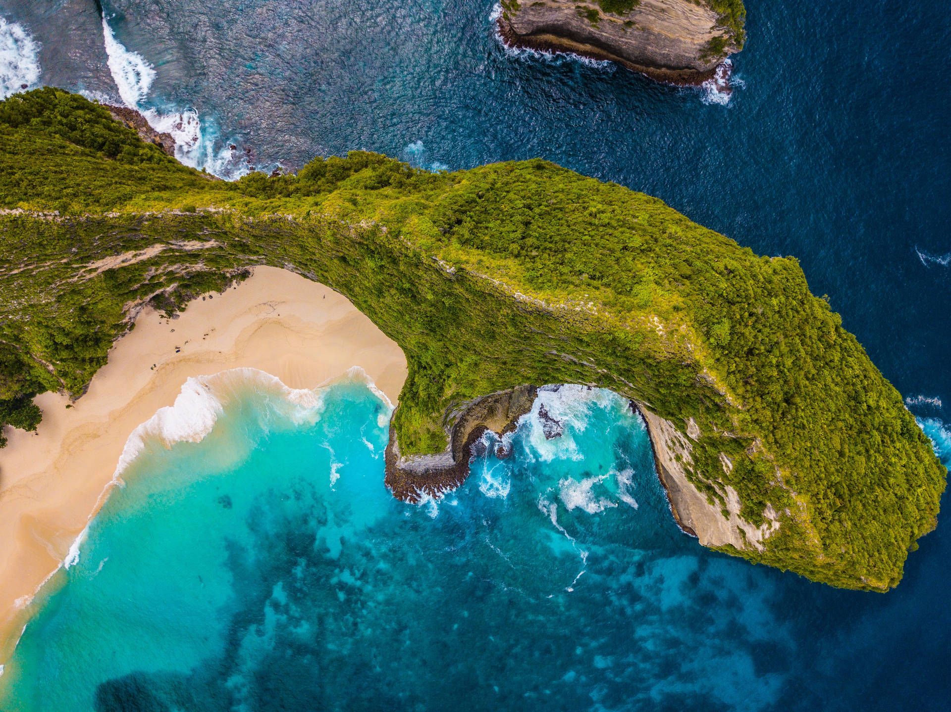 1920x1439 Kelingking Beach Indonesia Wallpaper