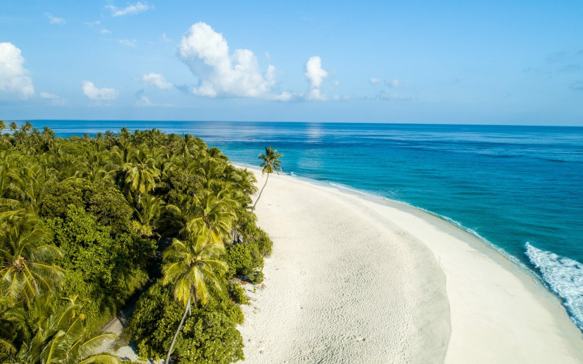 1920x1200 Visit Indonesia I Desert Island Survival