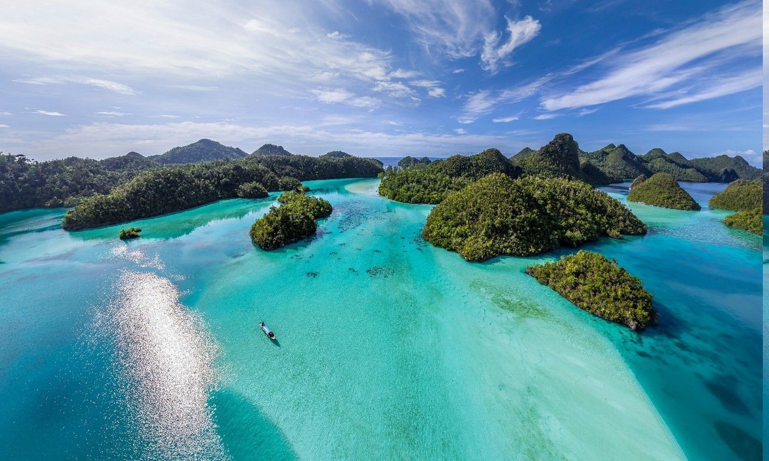 1500x900 Aerial View beach clouds Indonesia