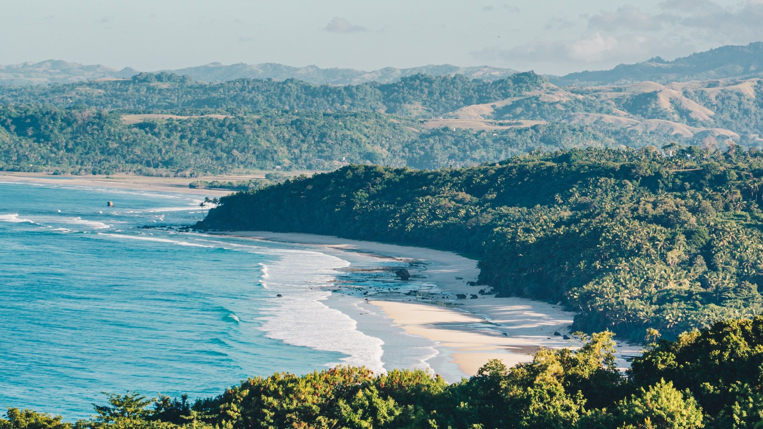 2560x1440 An Insider's Guide to Sumba, Indonesia