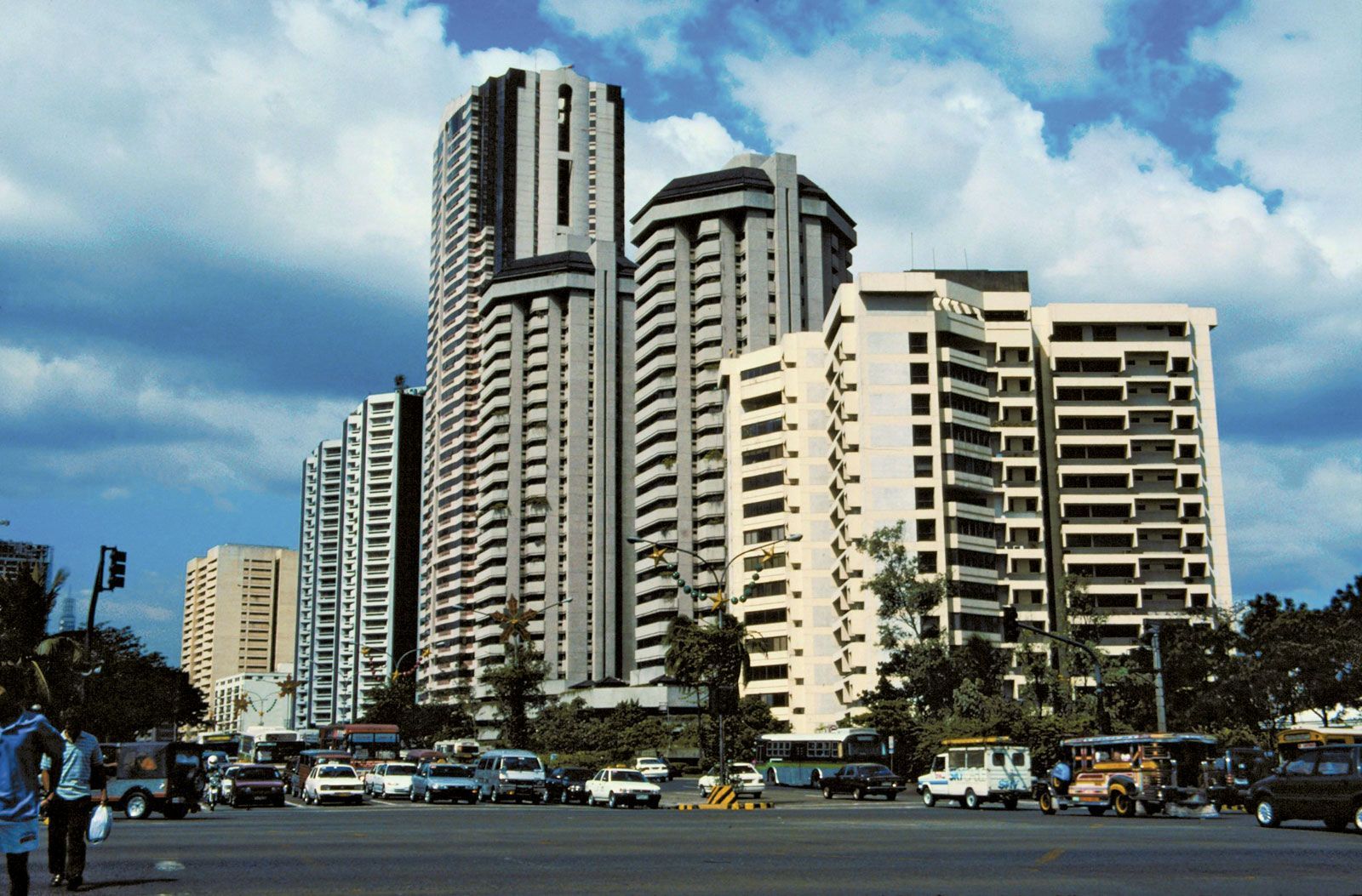 1600x1053 Manila. Philippines, Luzon, Population