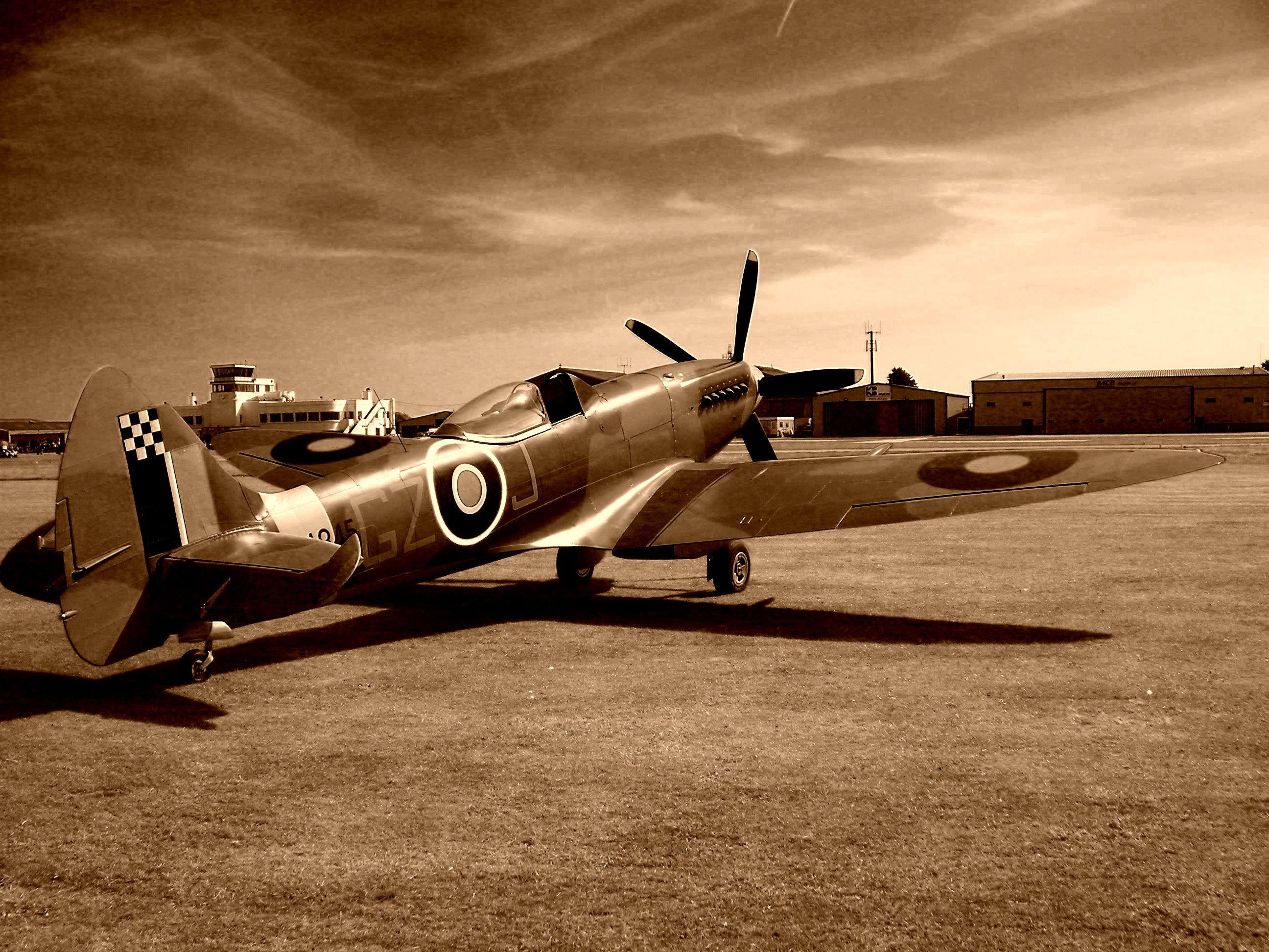 2592x1944 Vintage Plane Wallpaper