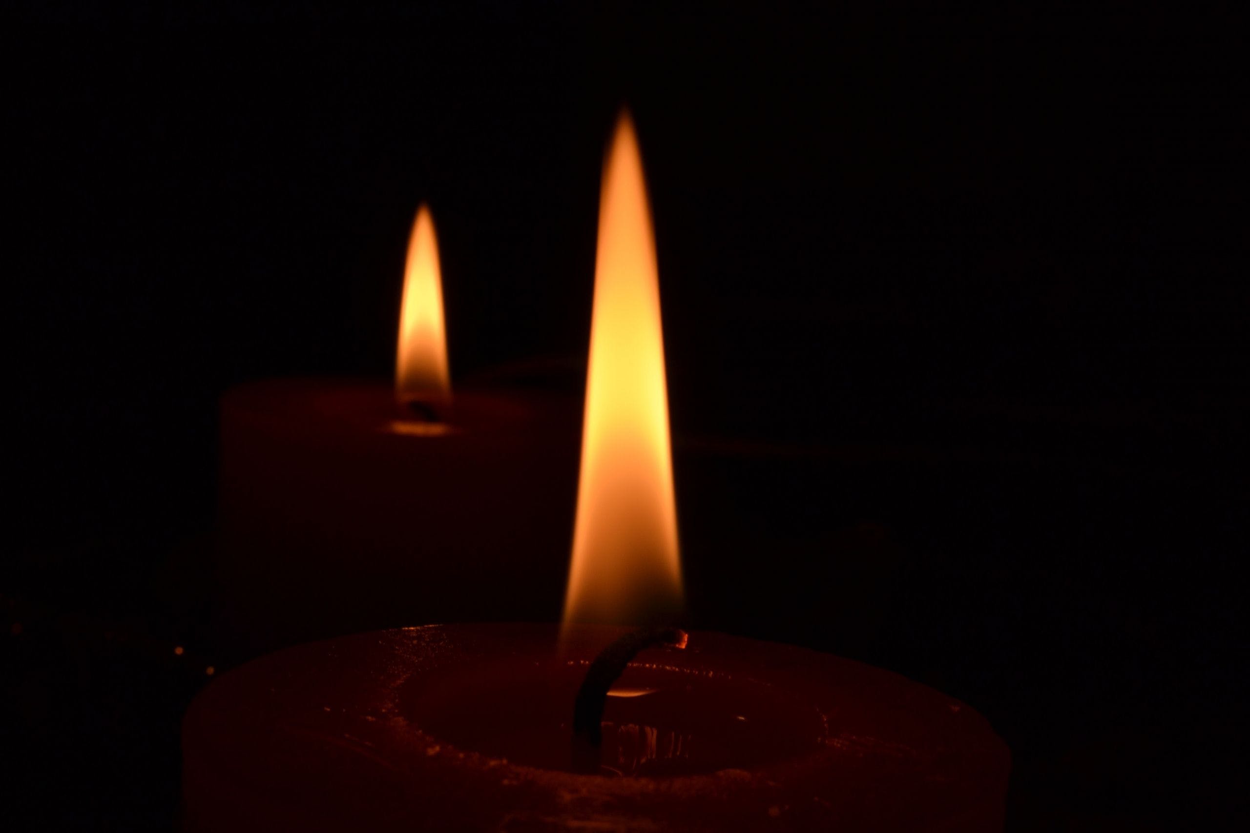 2560x1707 HD Candle Wallpaper