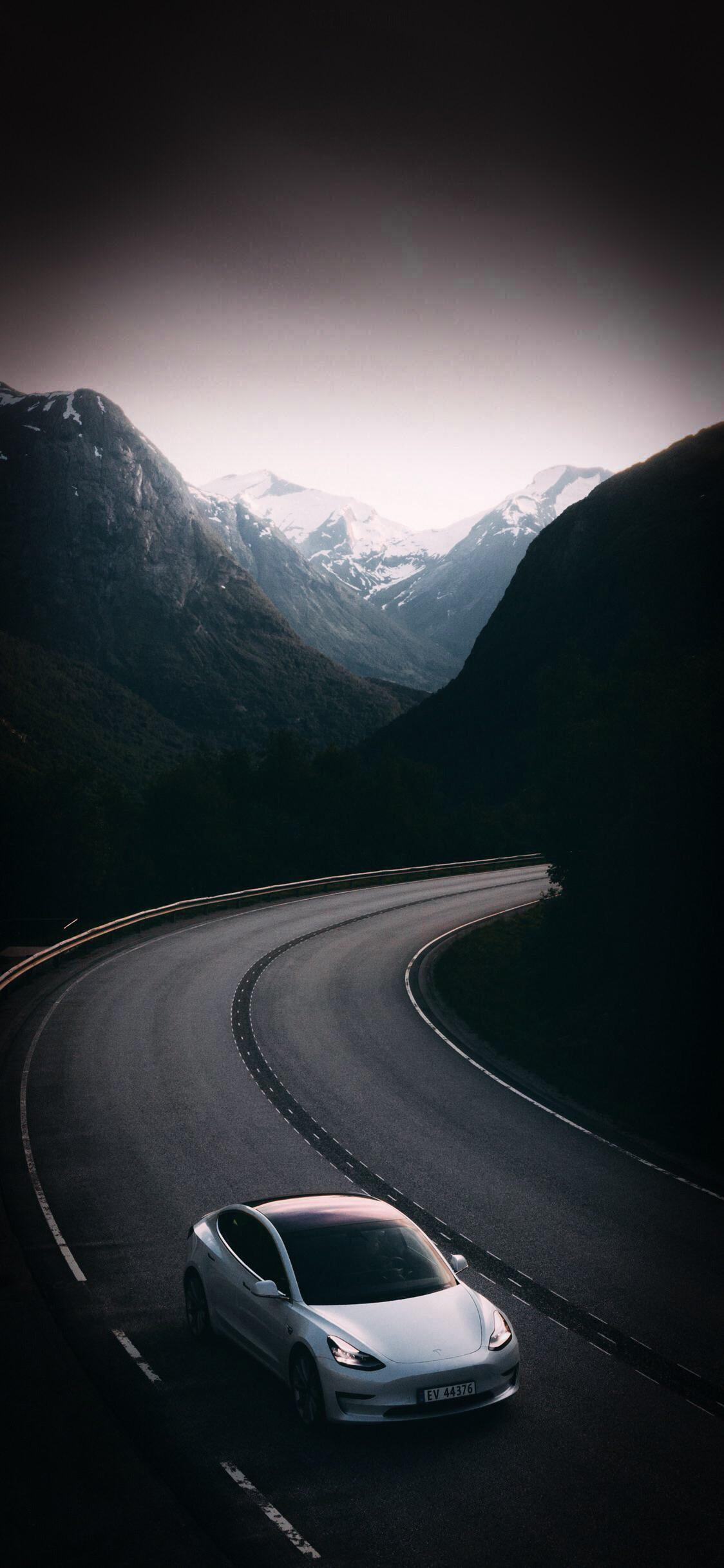 1124x2436 iPhone X wallpaper, hides notch.: TeslaModel3