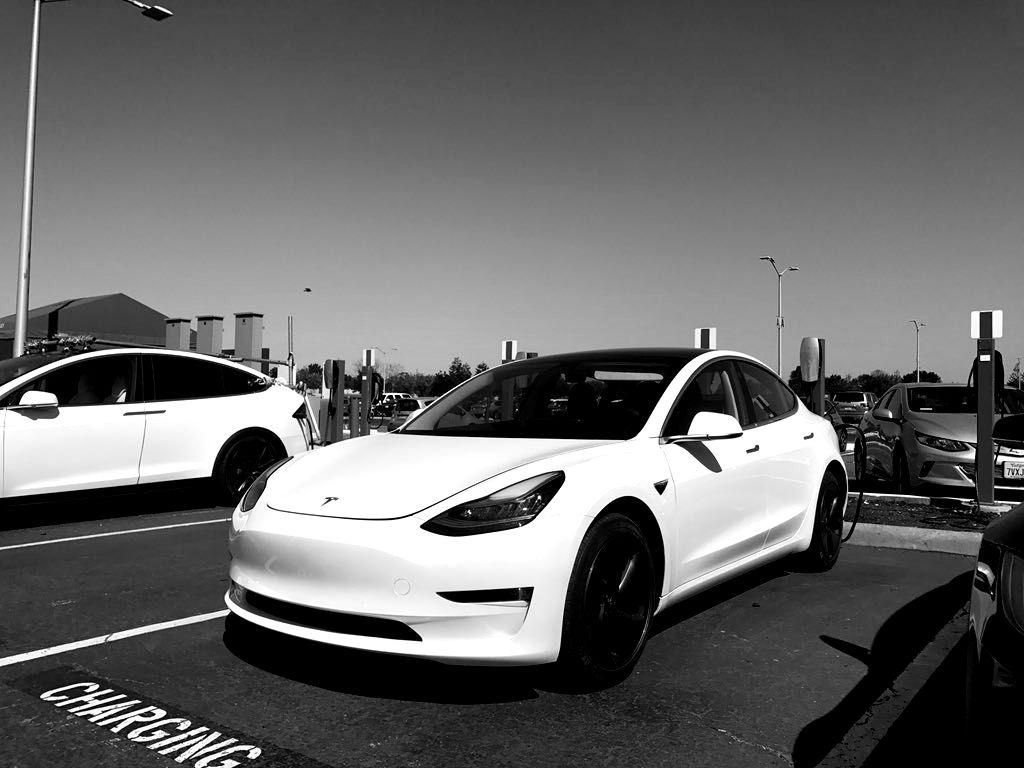 1024x768 White Tesla Model 3 Wallpaper 2018_Funny Wallpaper_download