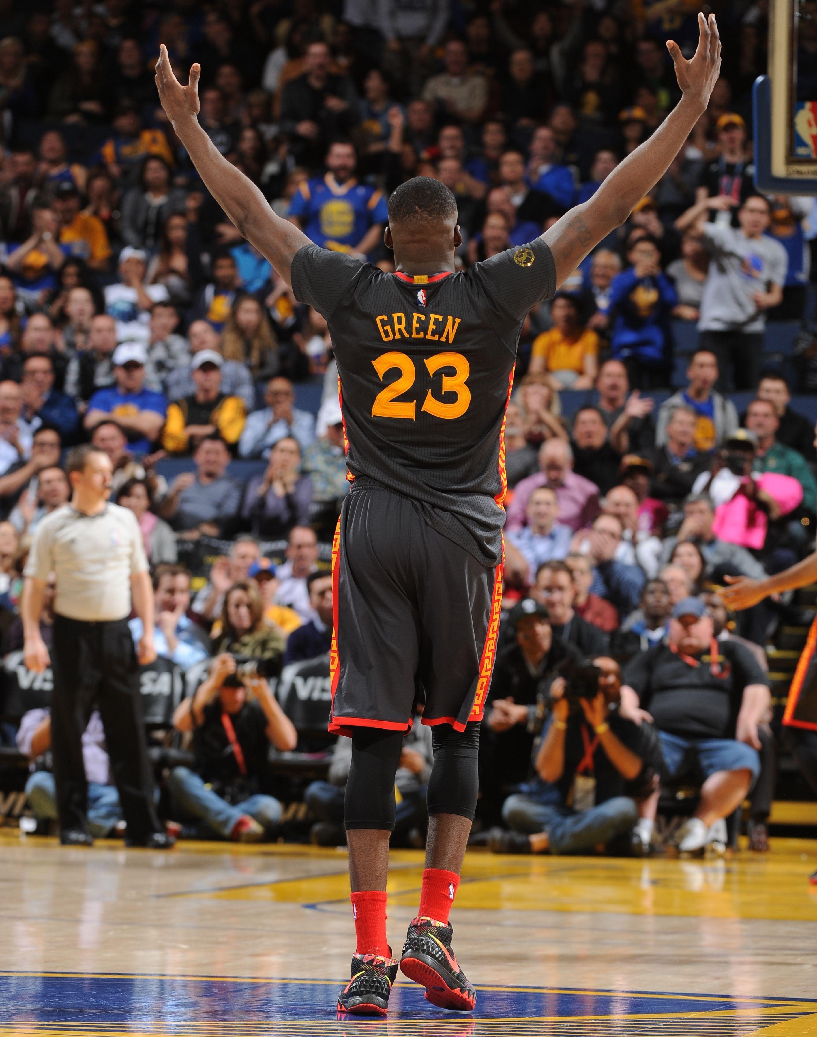 2832x3592 Draymond Green Wallpaper