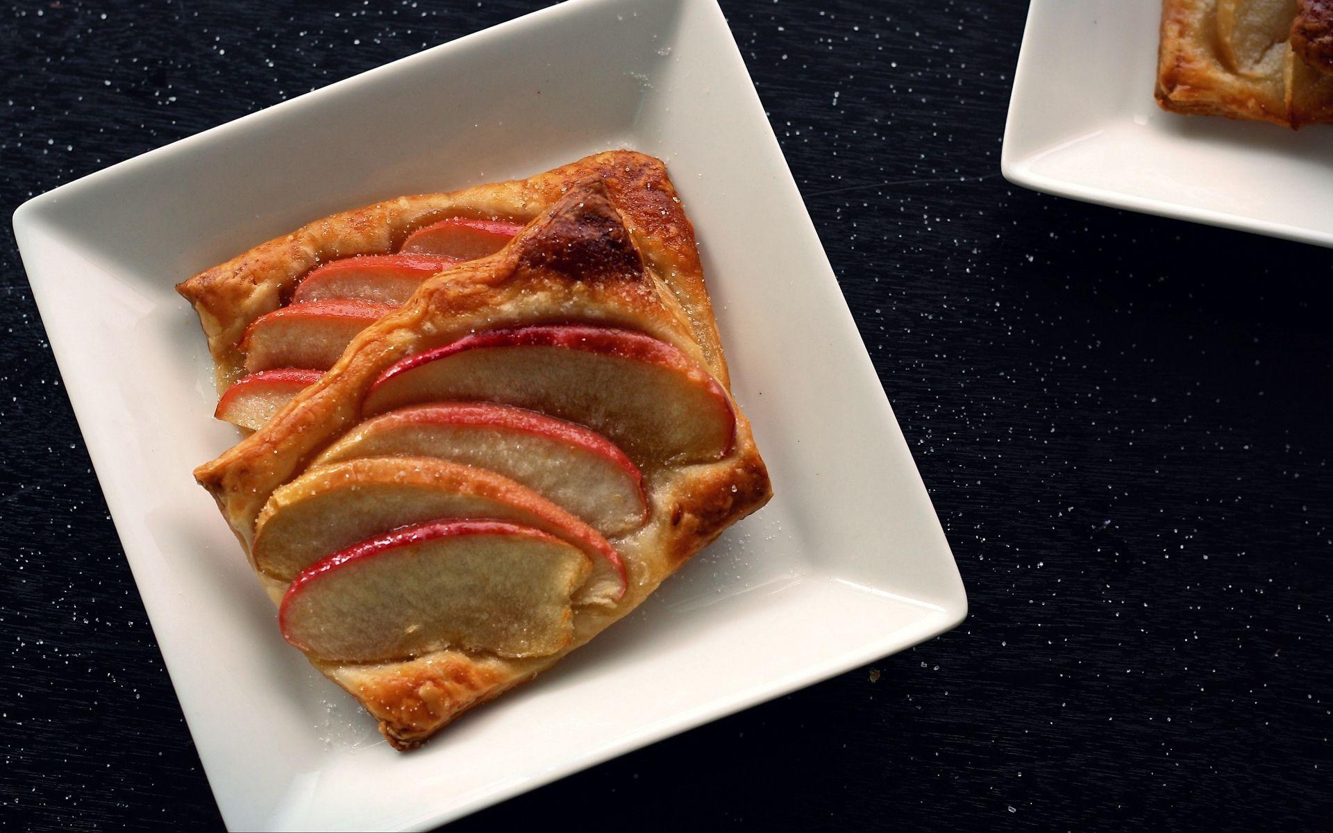 1920x1200 Download wallpaper 1920x1200 apple pie, pastry, plate