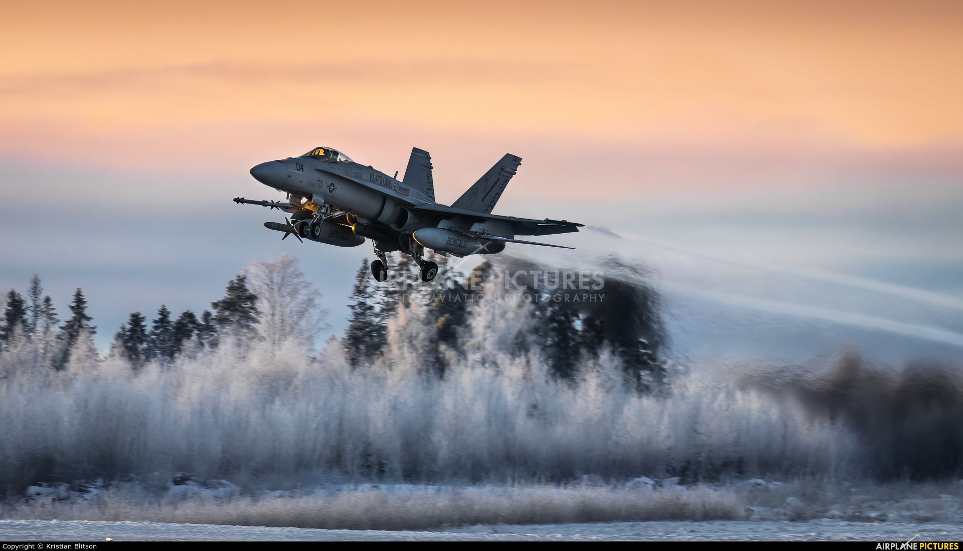 1920x1099 USA Corps McDonnell Douglas F