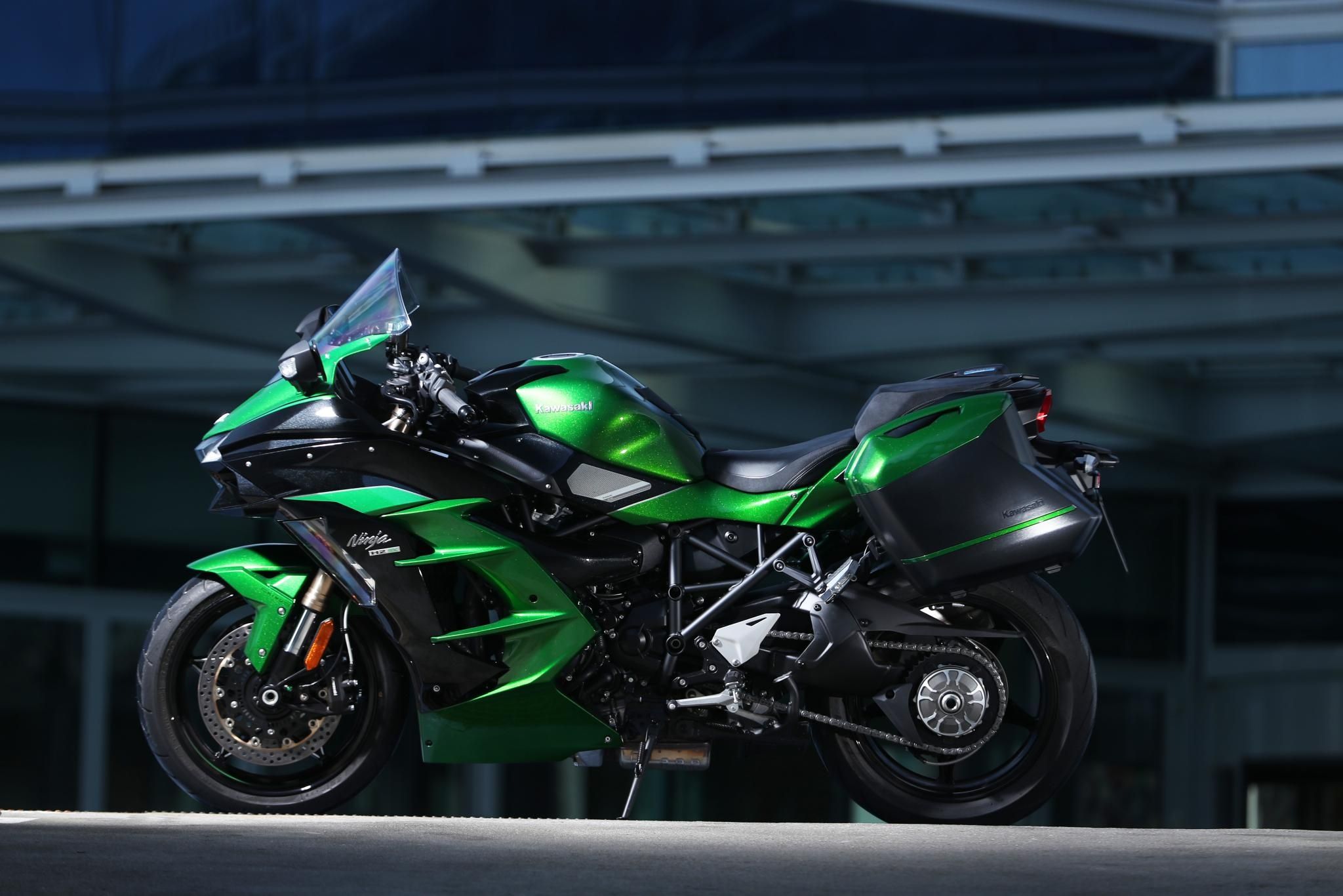 2048x1366 Kawasaki Ninja H2 Wallpaper 43 image