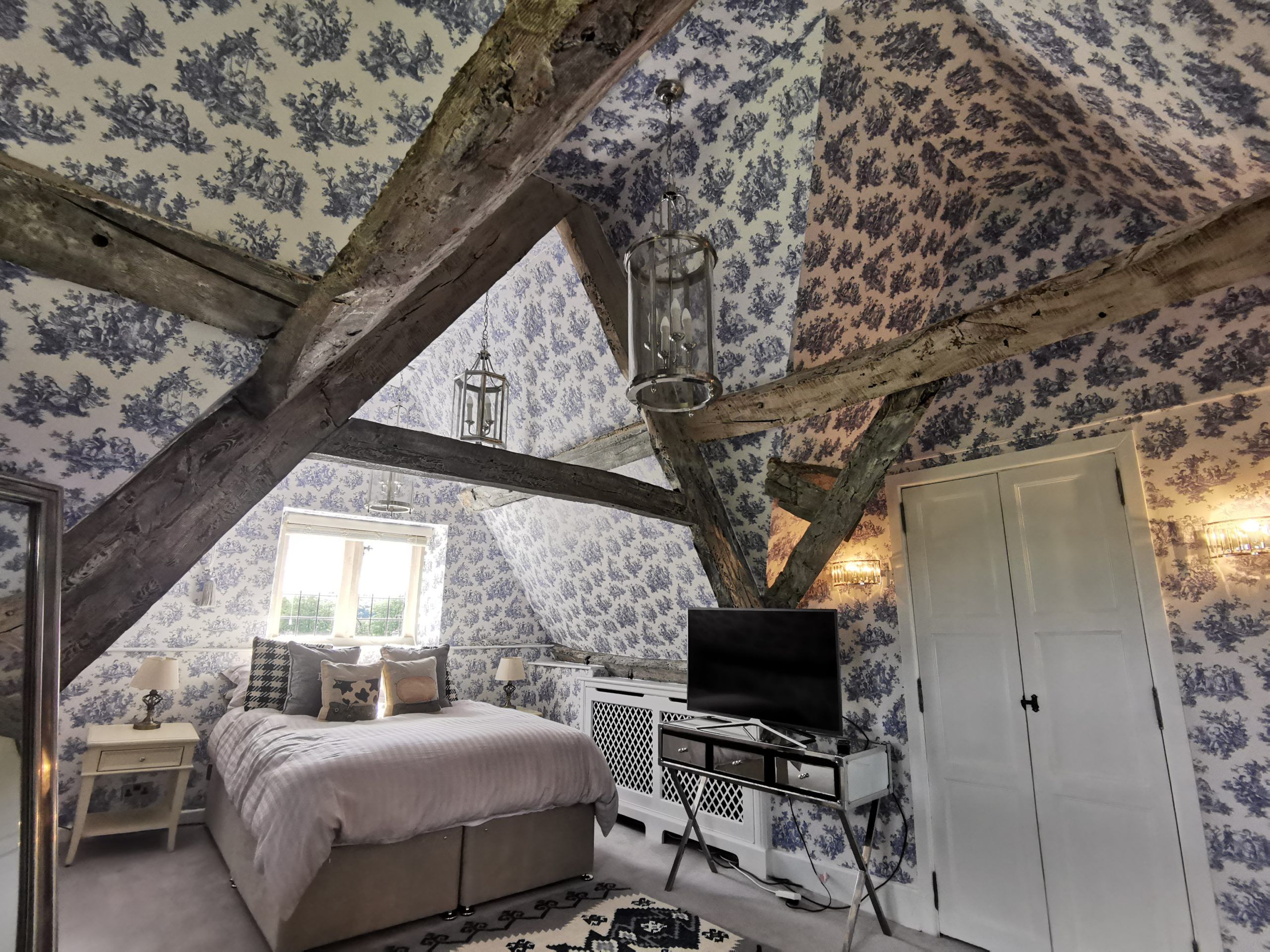 2560x1920 Toile wallpaper Painswick
