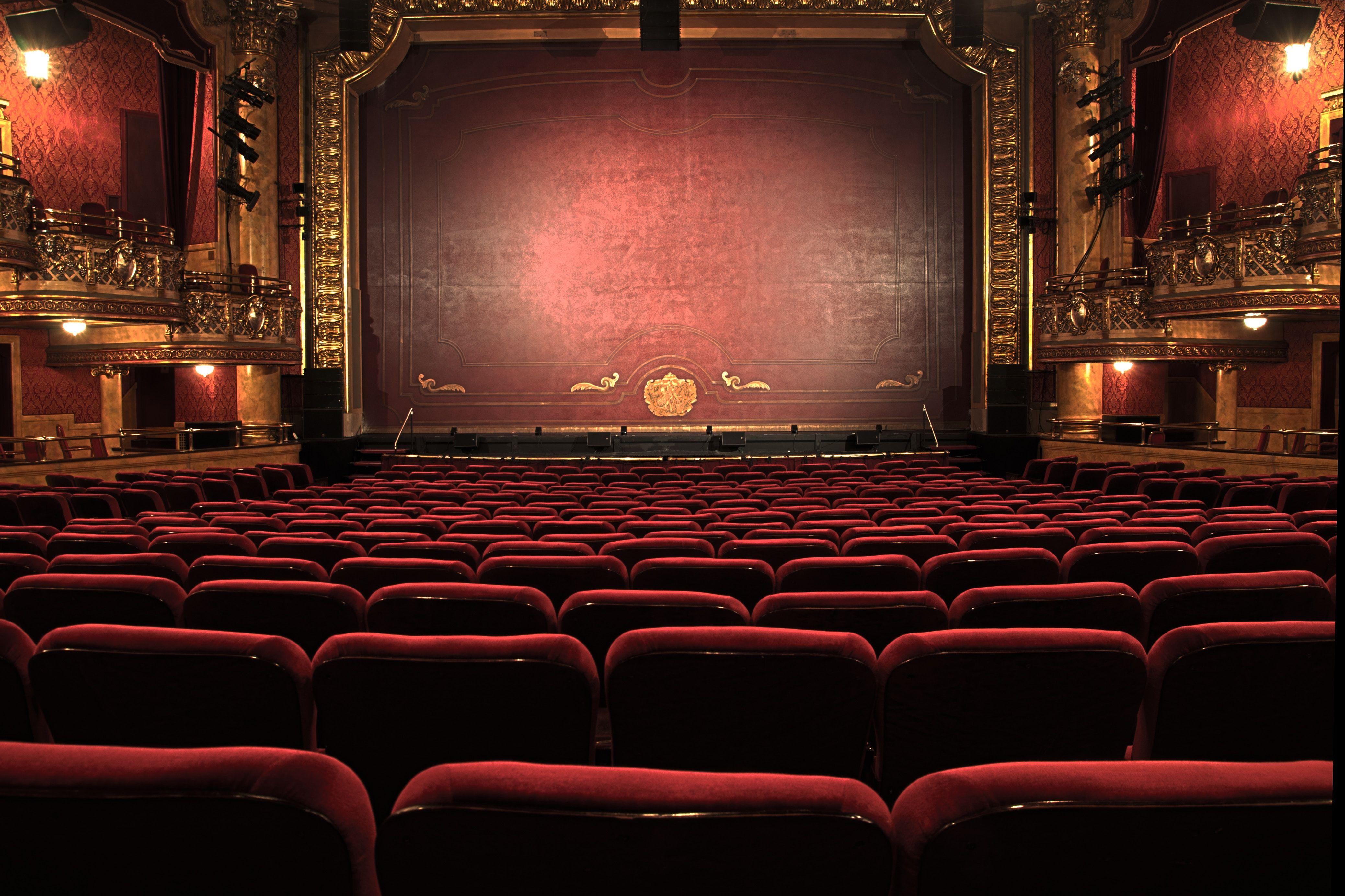 4152x2768 Theater Wallpaper