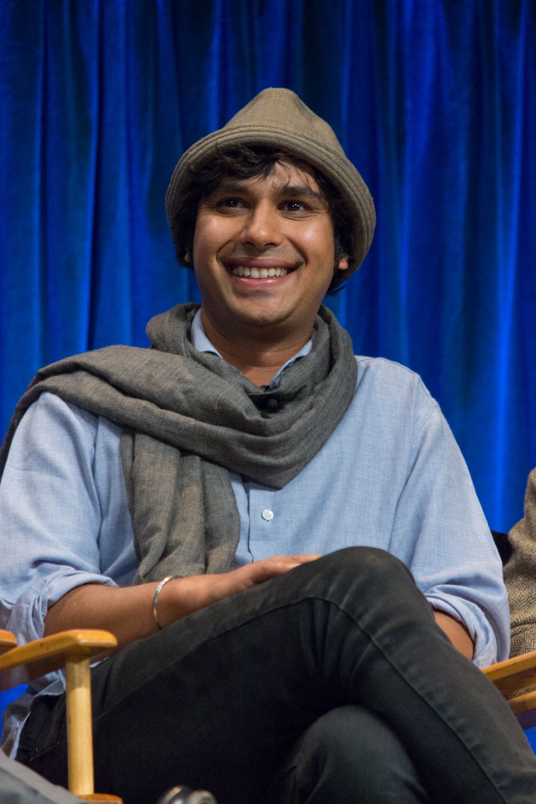 1067x1600 Kunal Nayyar Wallpaper