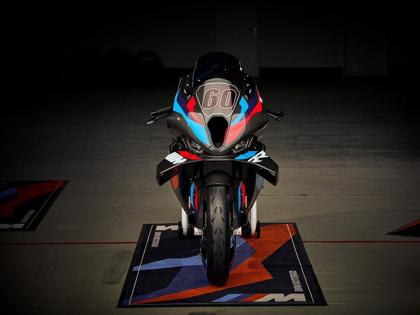 1440x1080 BMW M 1000 RR Photo Gallery
