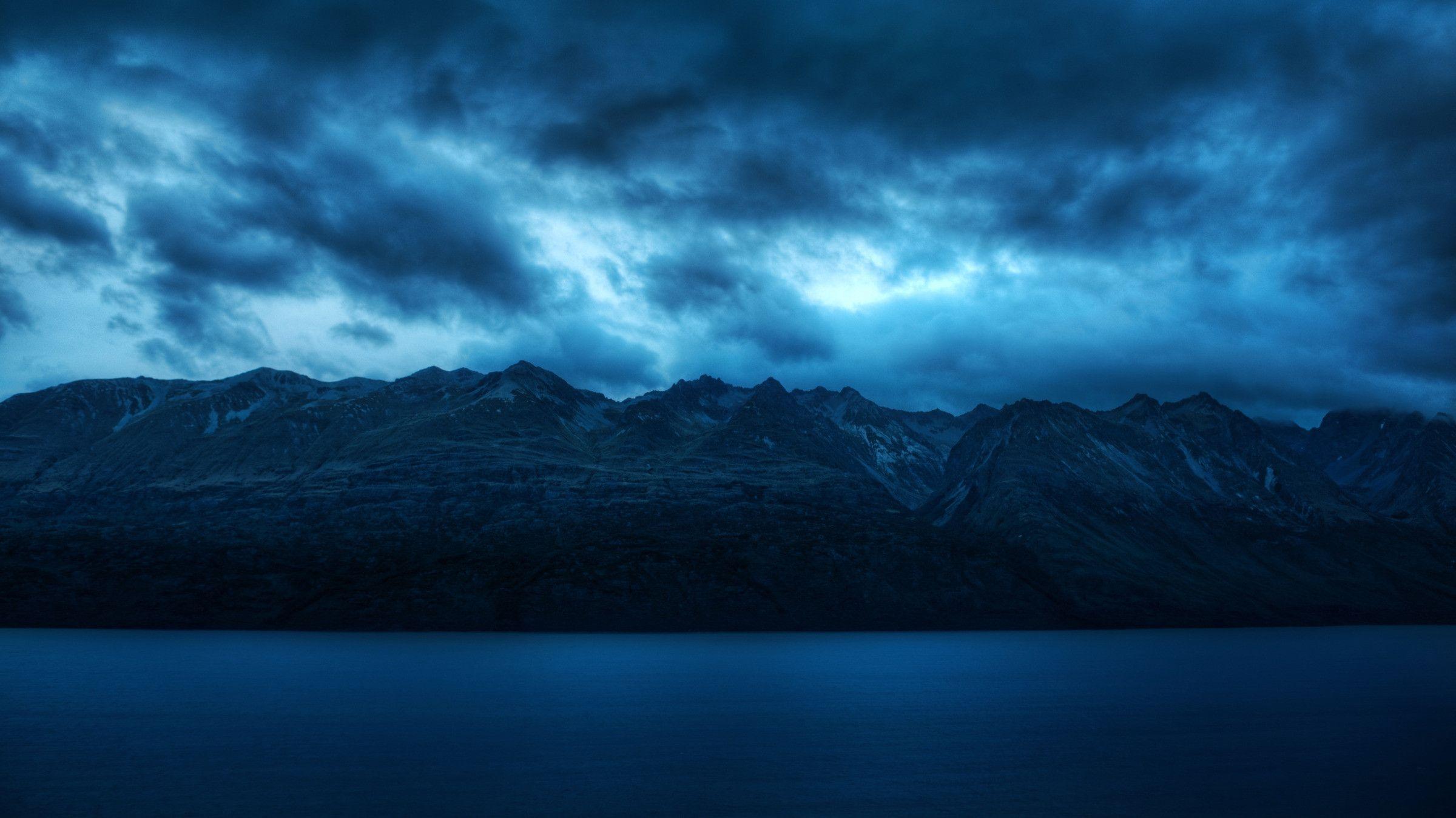 2400x1350 Thunderstorm Wallpaper