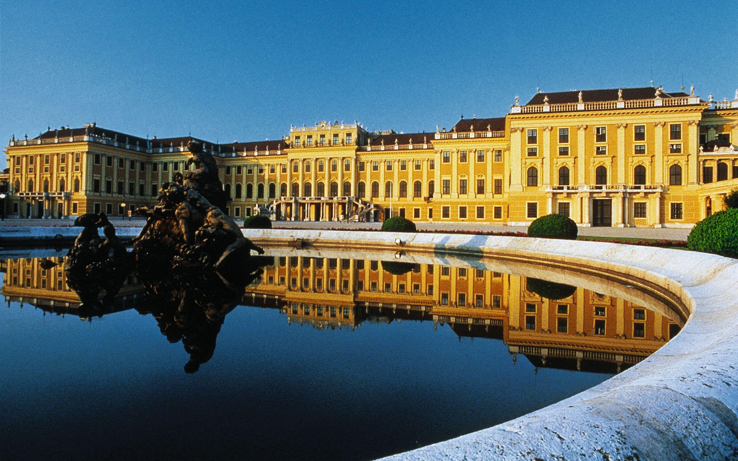 Hình nền 2560x1600 Tác phẩm điêu khắc của nước ở thành phố Vienna, Áo