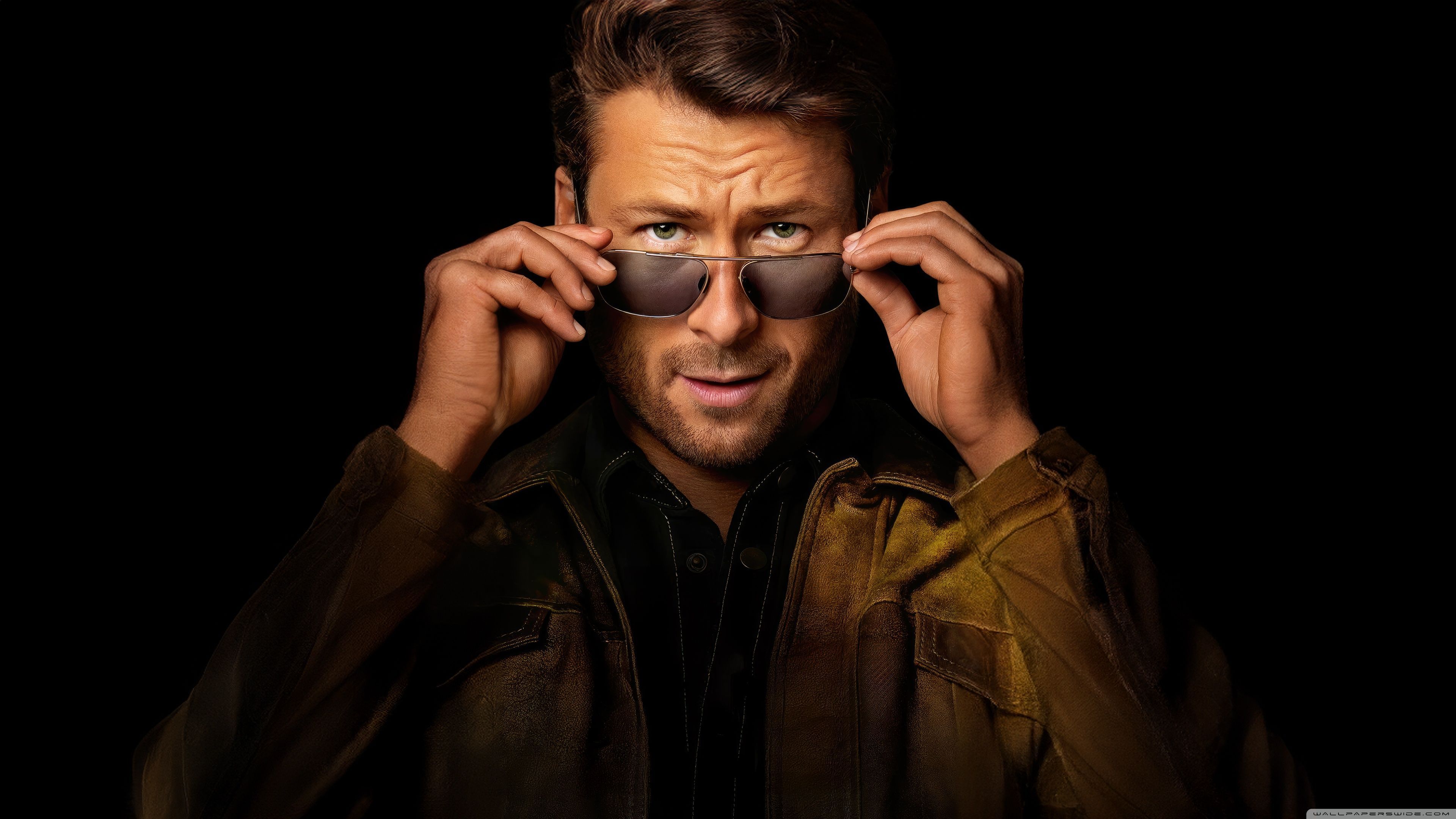 3840x2160 Glen Powell actor in Hit Man Movie