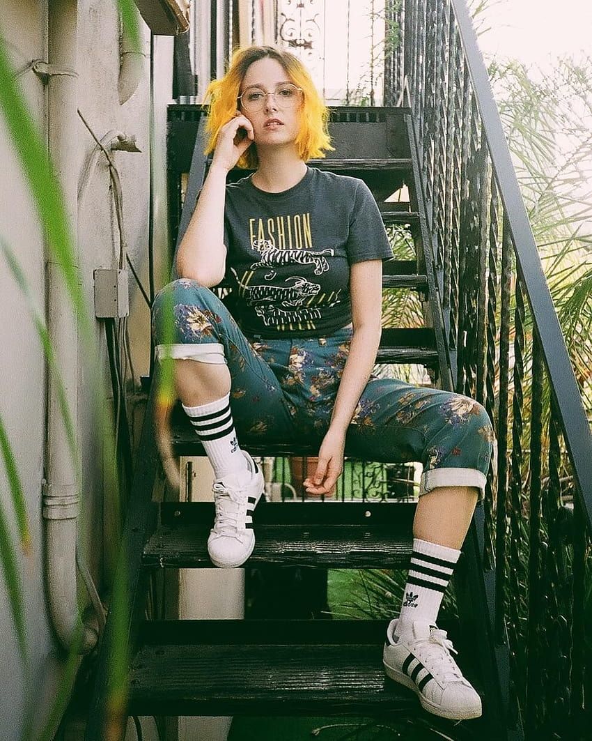 850x1063 dodie HD phone wallpaper