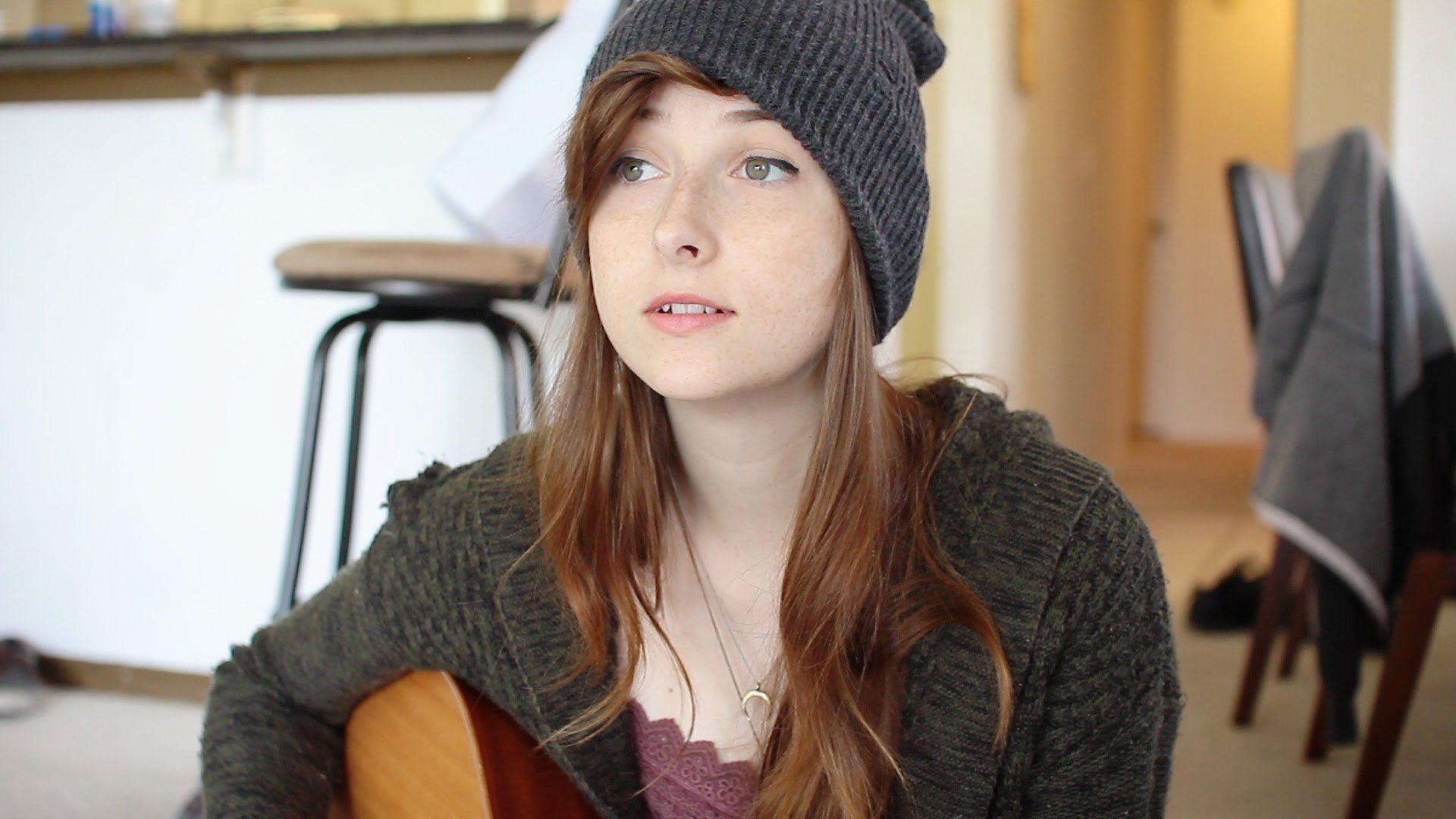 1920x1080 Tessa Violet Picture