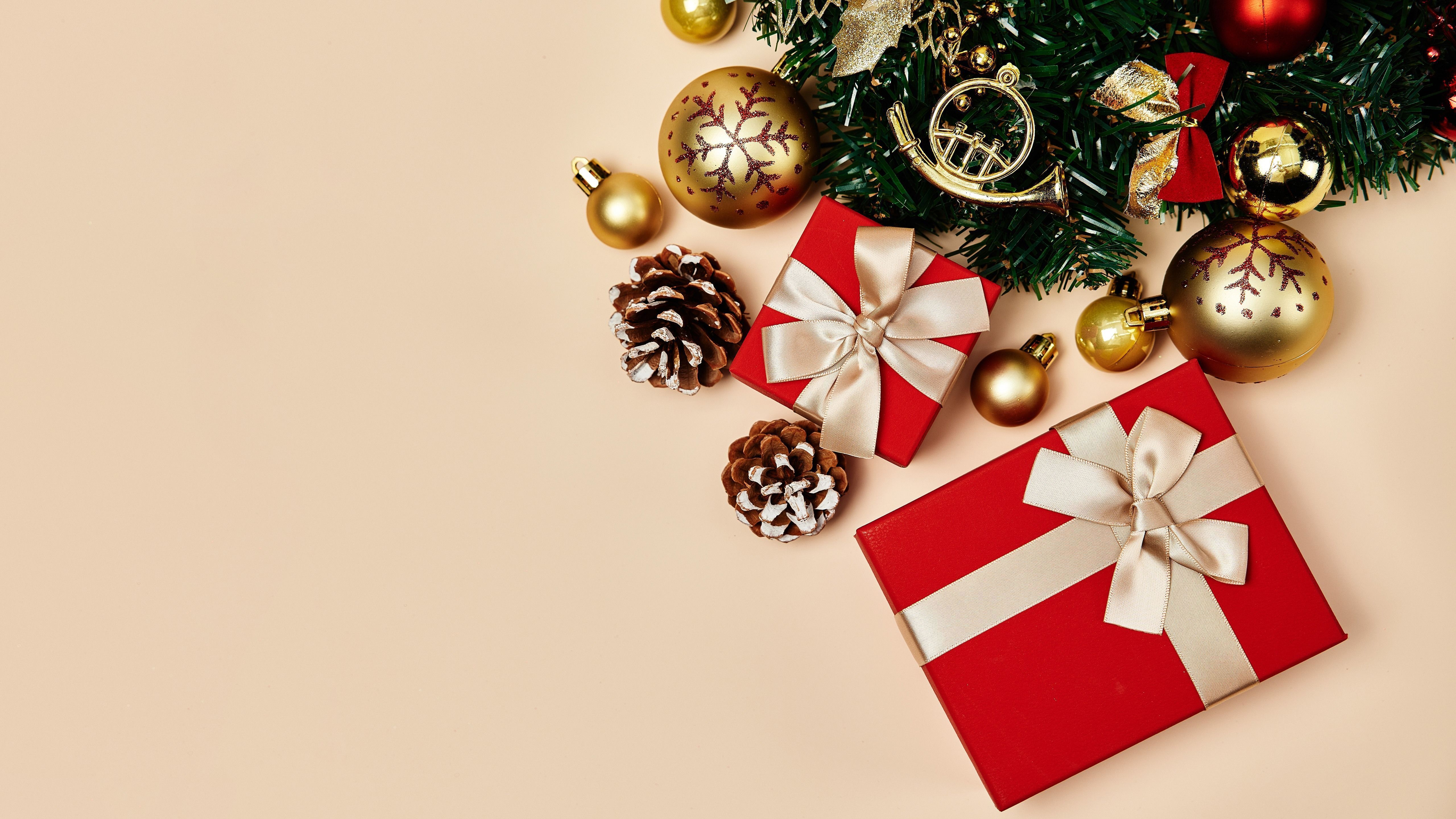 5120x2880 Christmas Gift Boxes Christmas