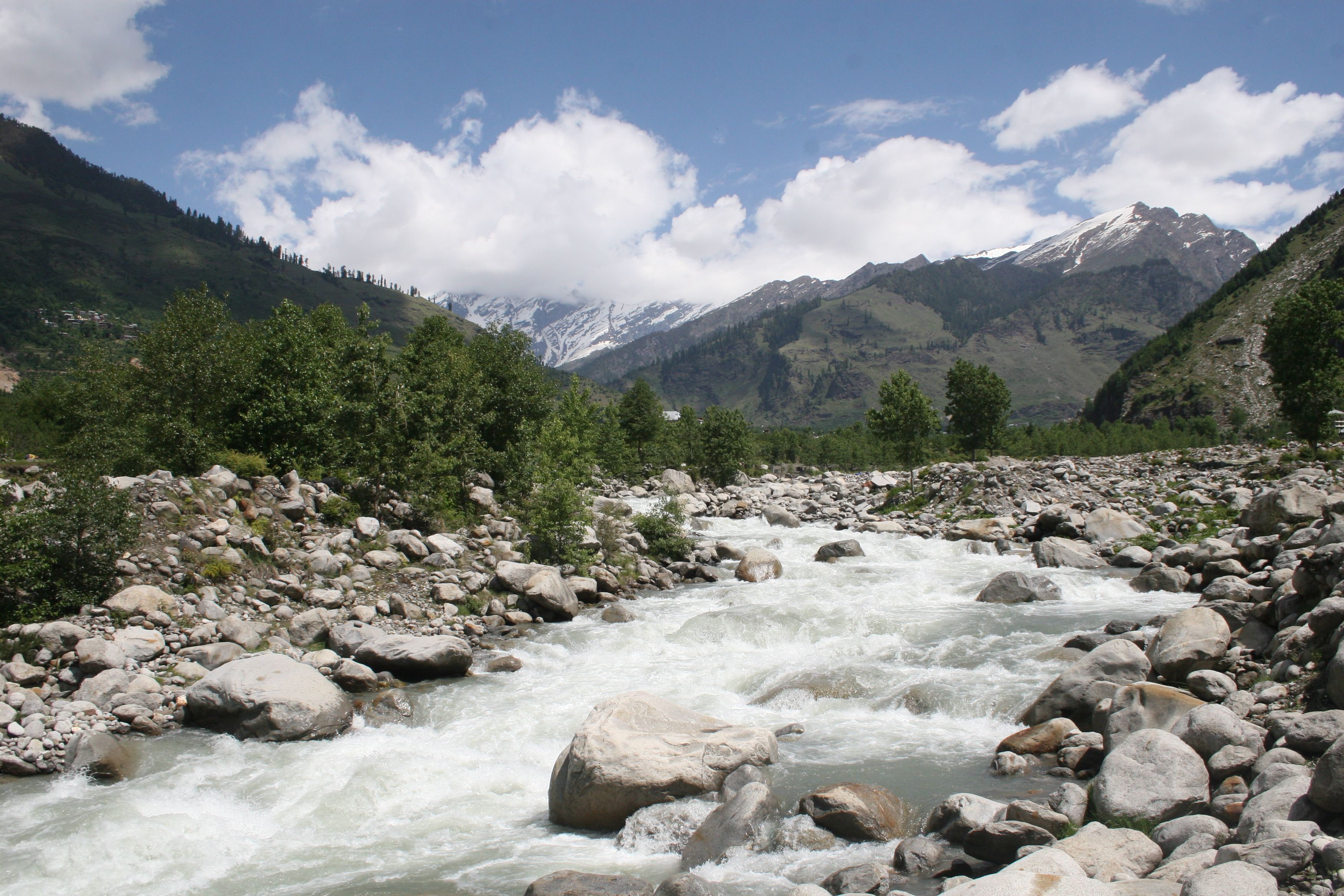3504x2336 Kullu Wallpaper