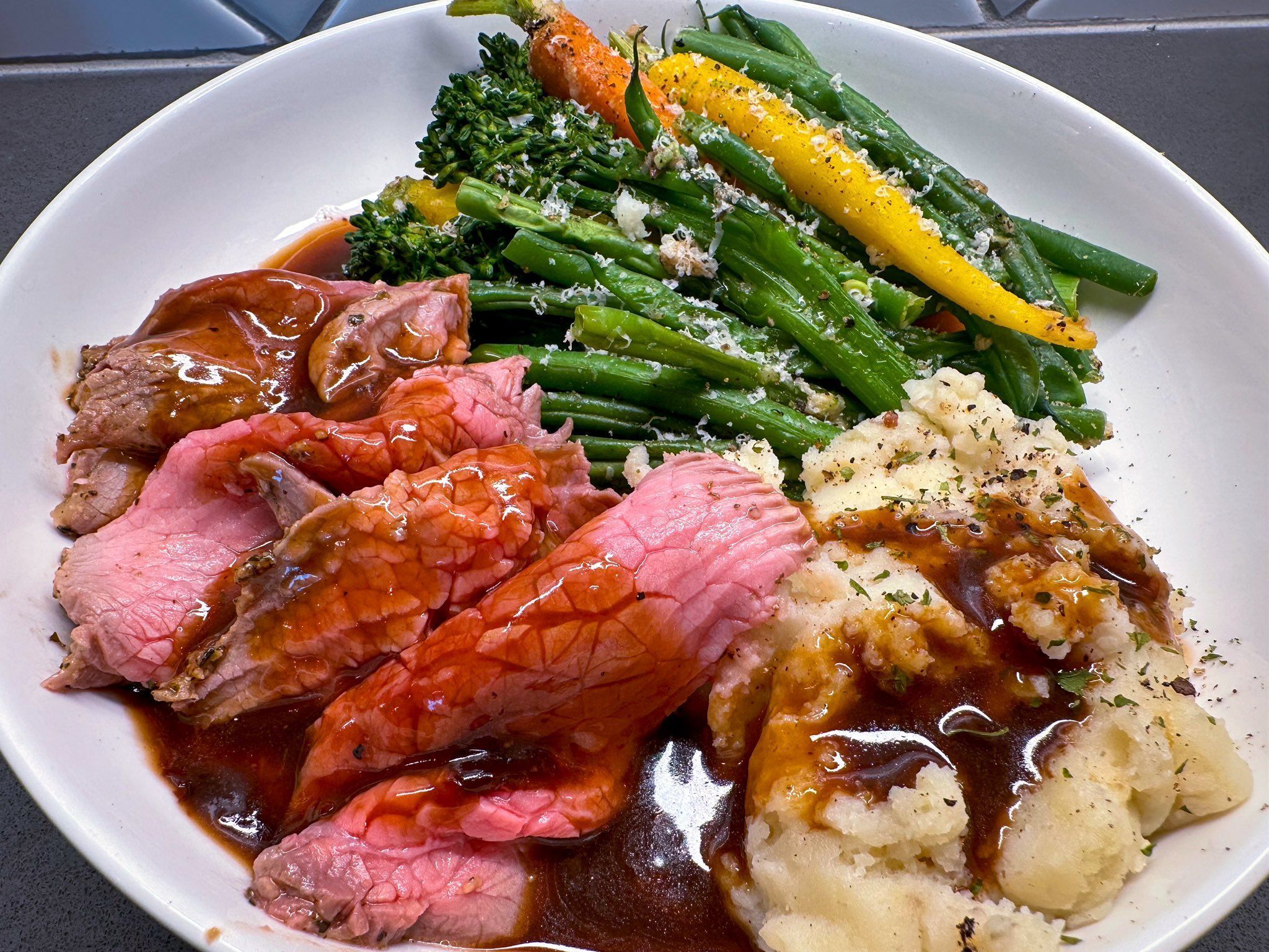 2048x1536 Sak on X: I made roast beef tonight