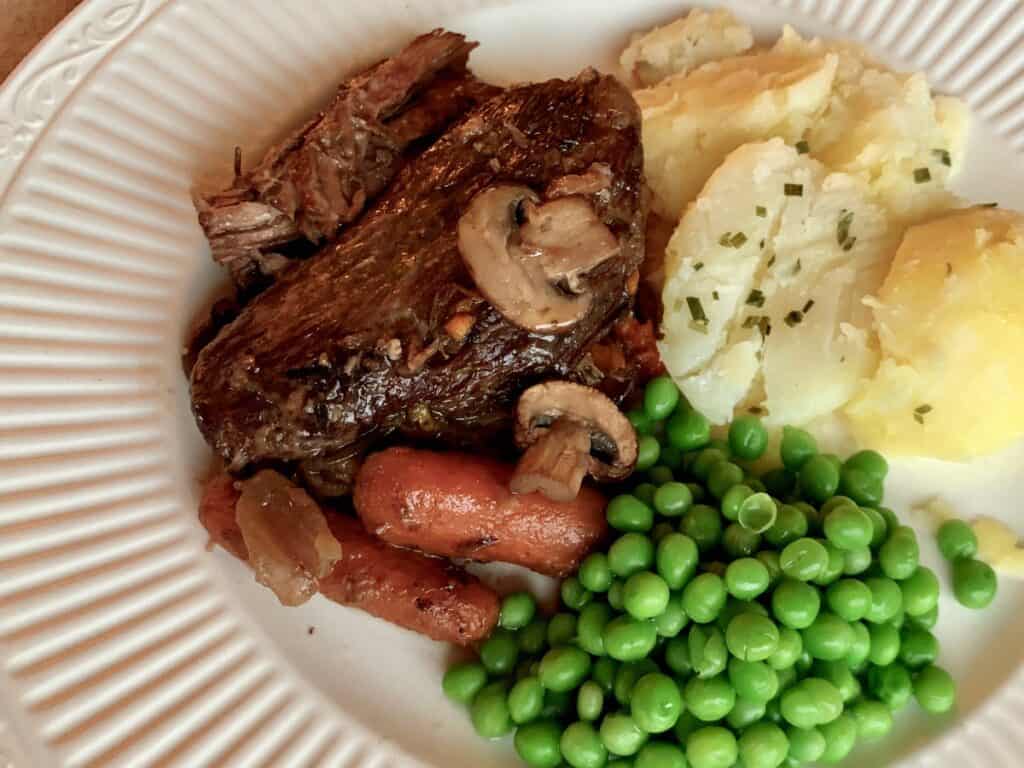 1024x768 Winter Refuge Roast Own