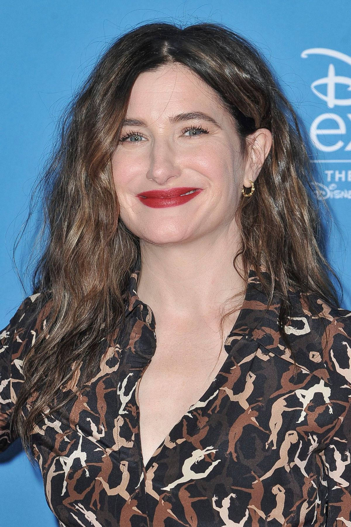 1200x1802 Kathryn Hahn Hollywood Star Wallpaper