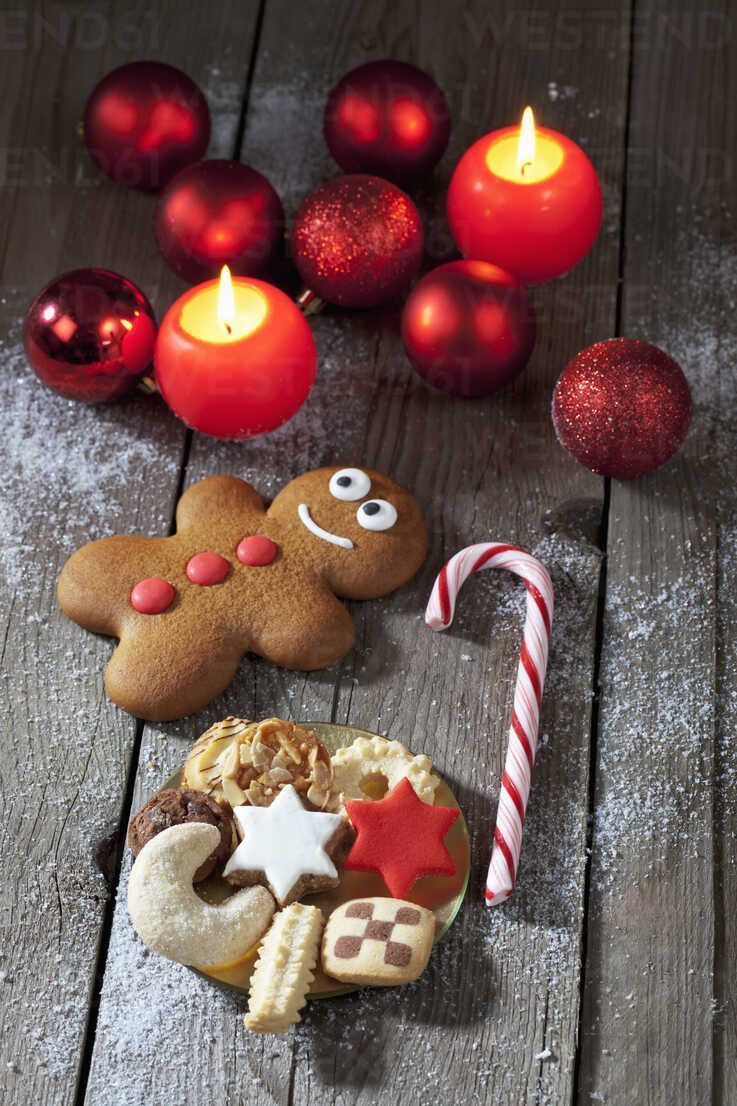 737x1106 Gingerbread man, sugar cane, plate