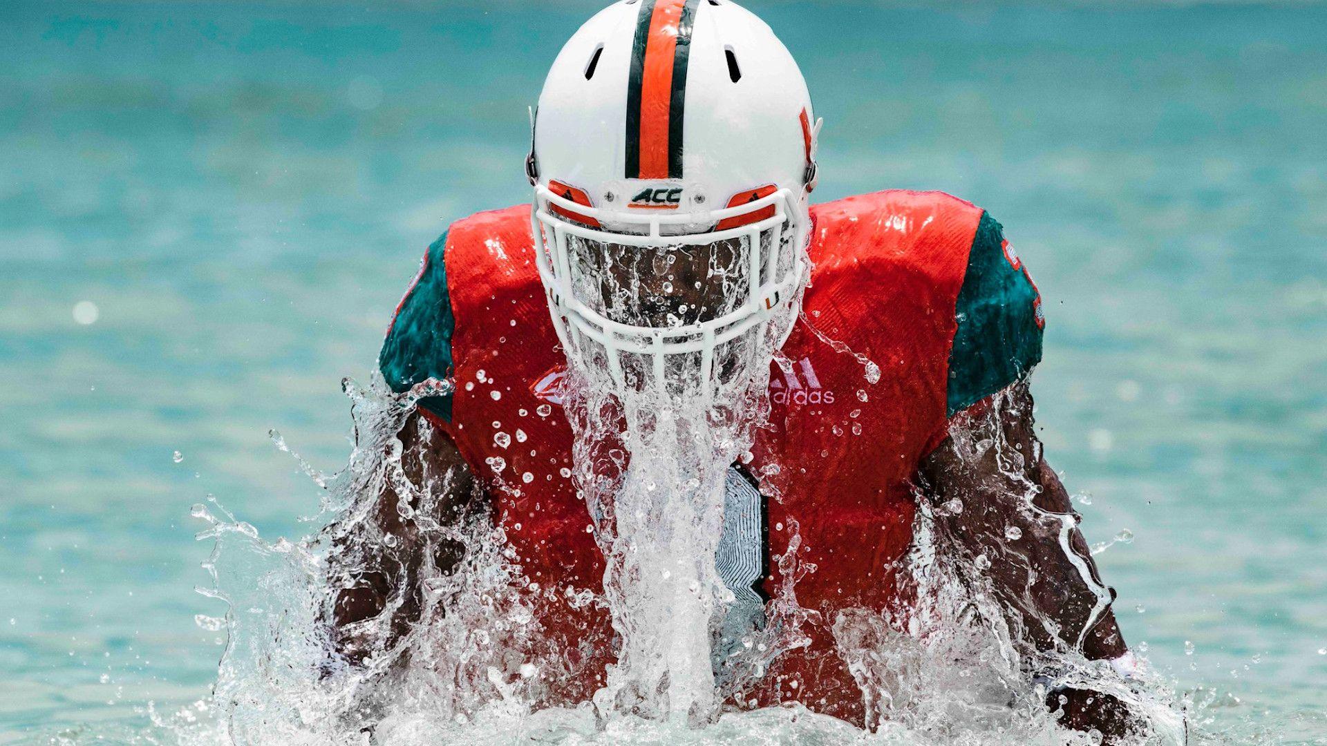 1920x1080 Miami Hurricane Desktop Wallpaper