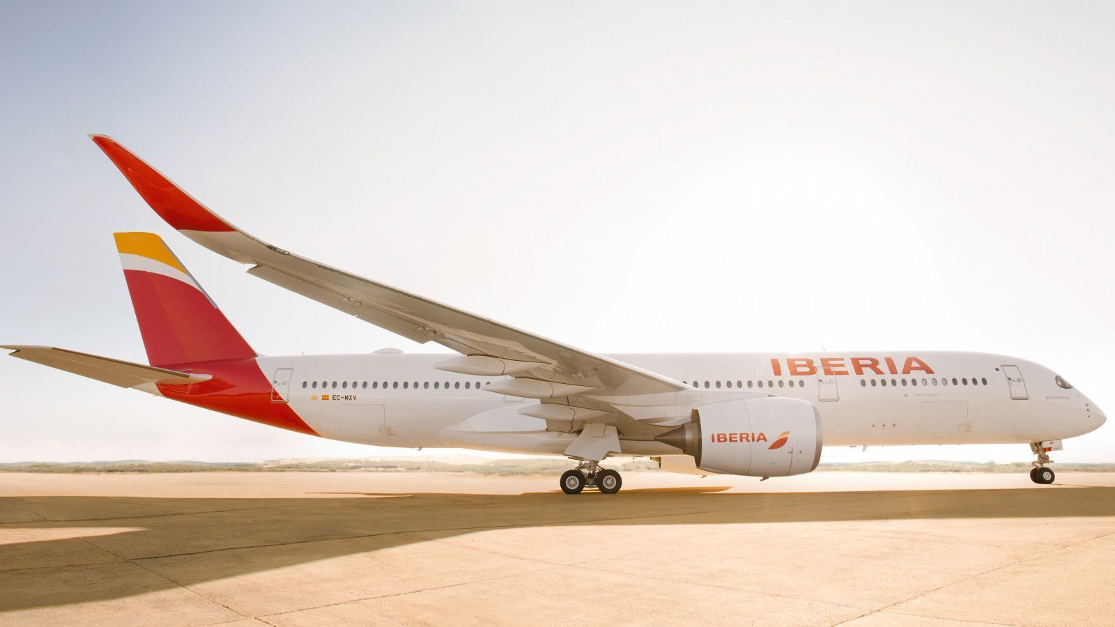 1600x900 Inflight Service In The Center Of Madrid