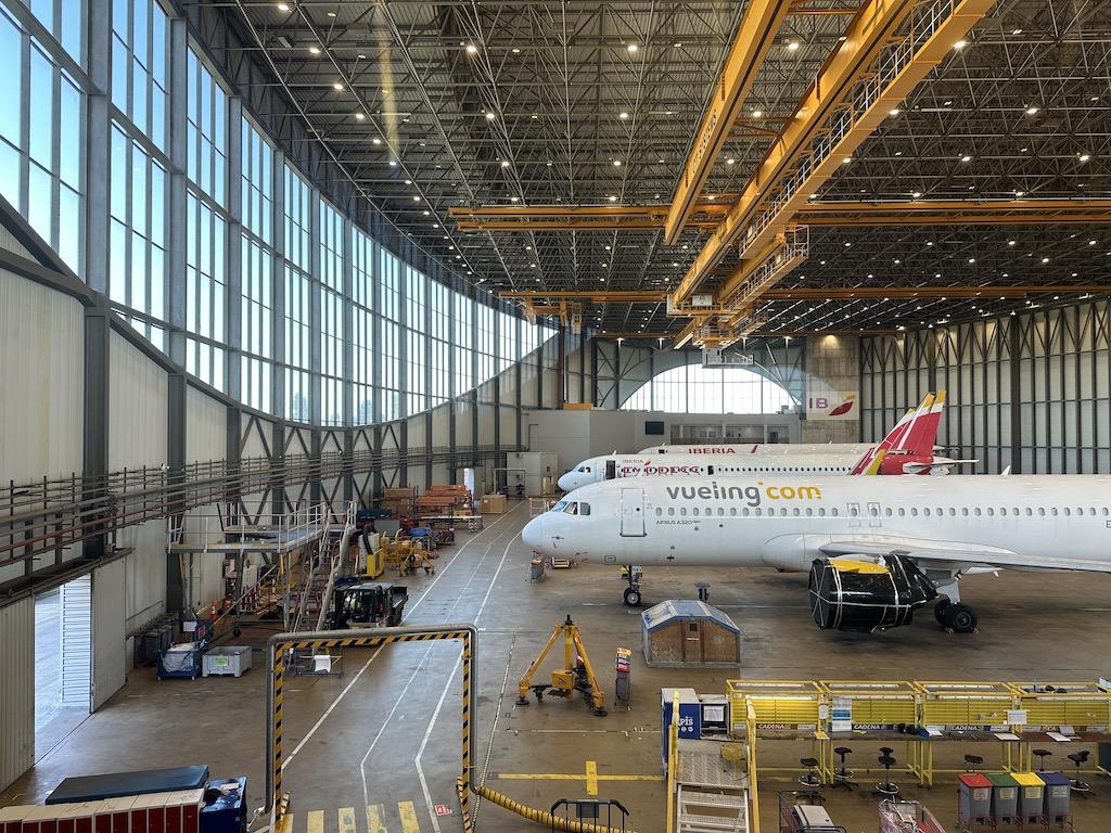 1024x768 Inside Iberia Maintenance Barcelona