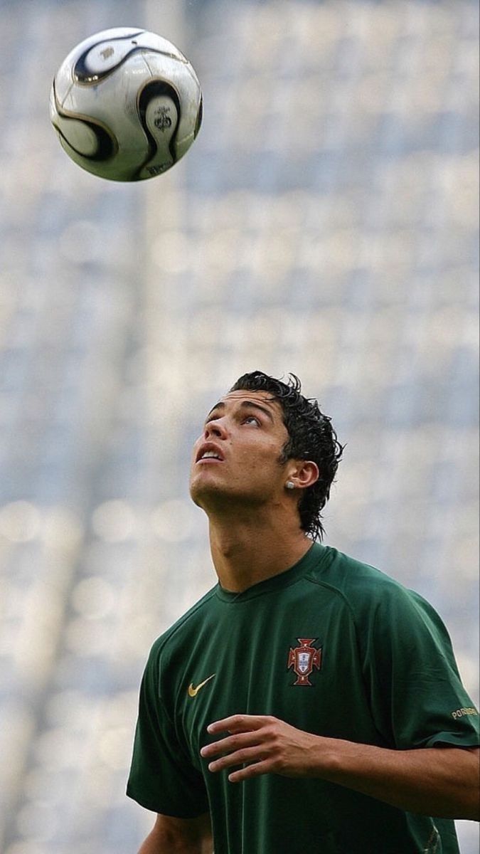 675x1200 Cr7