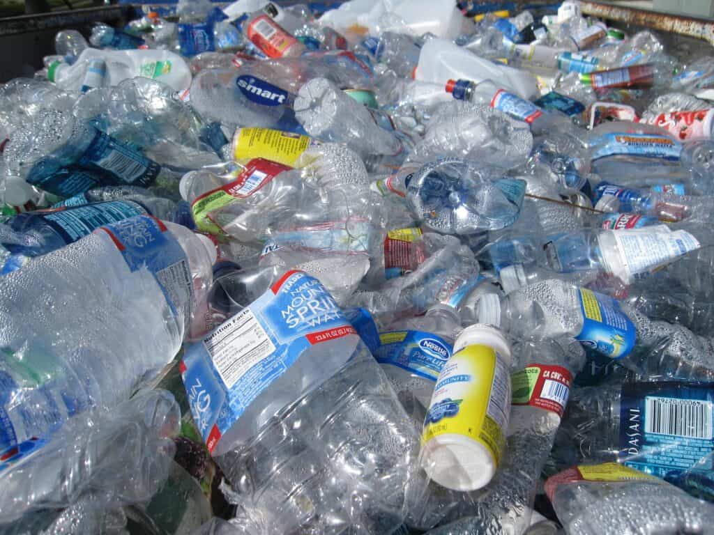 1024x768 Plastic Waste