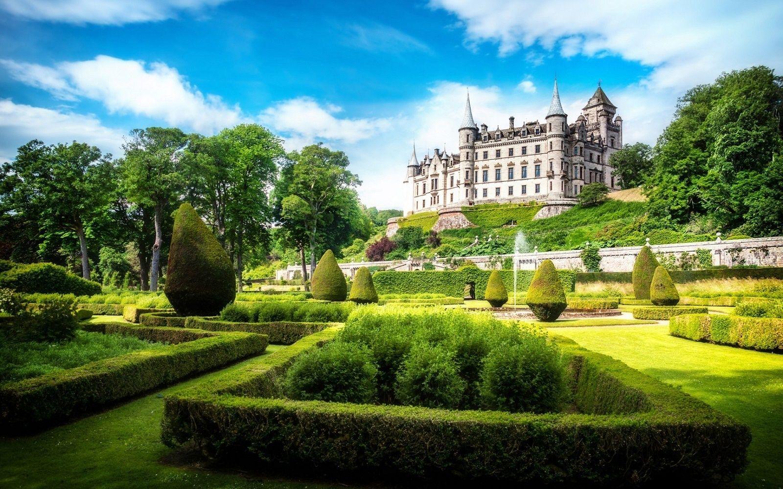 1600x1000 Great Dunrobin Castle And Beautiful Garden Scotland HD