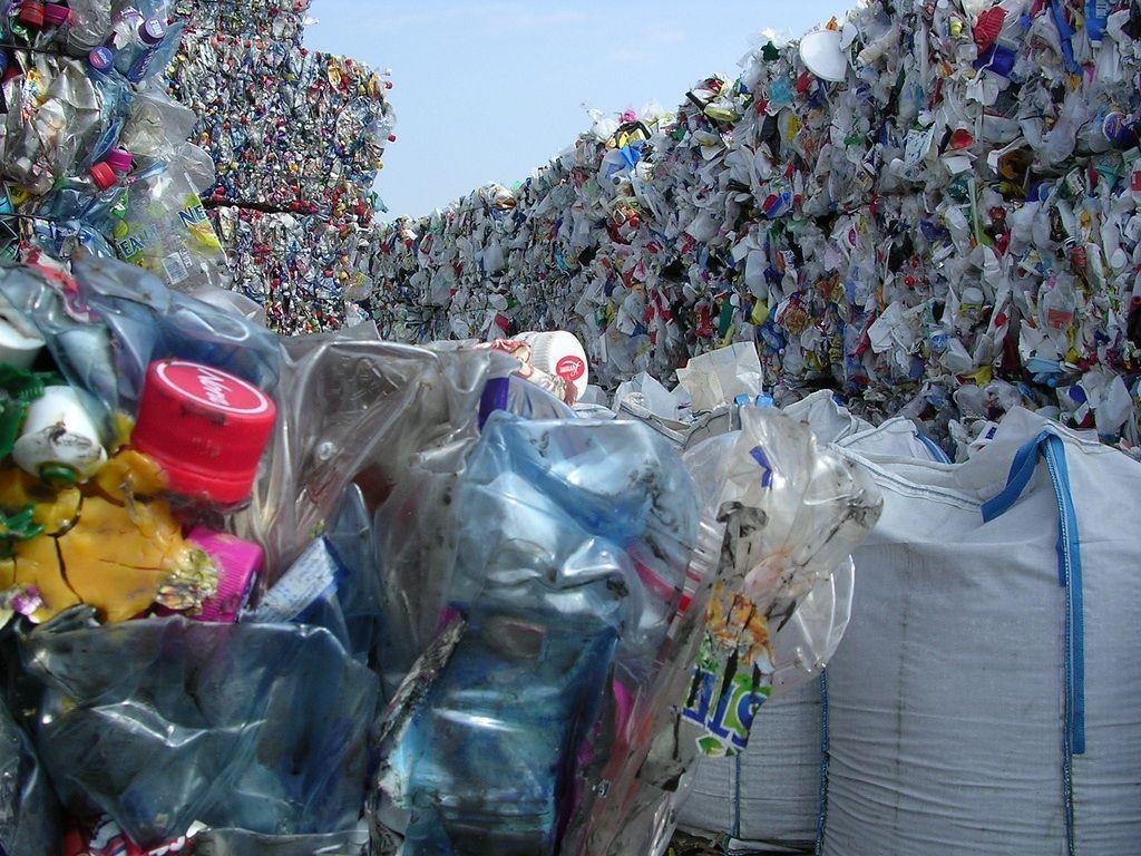1024x768 What Happens to All That Plastic