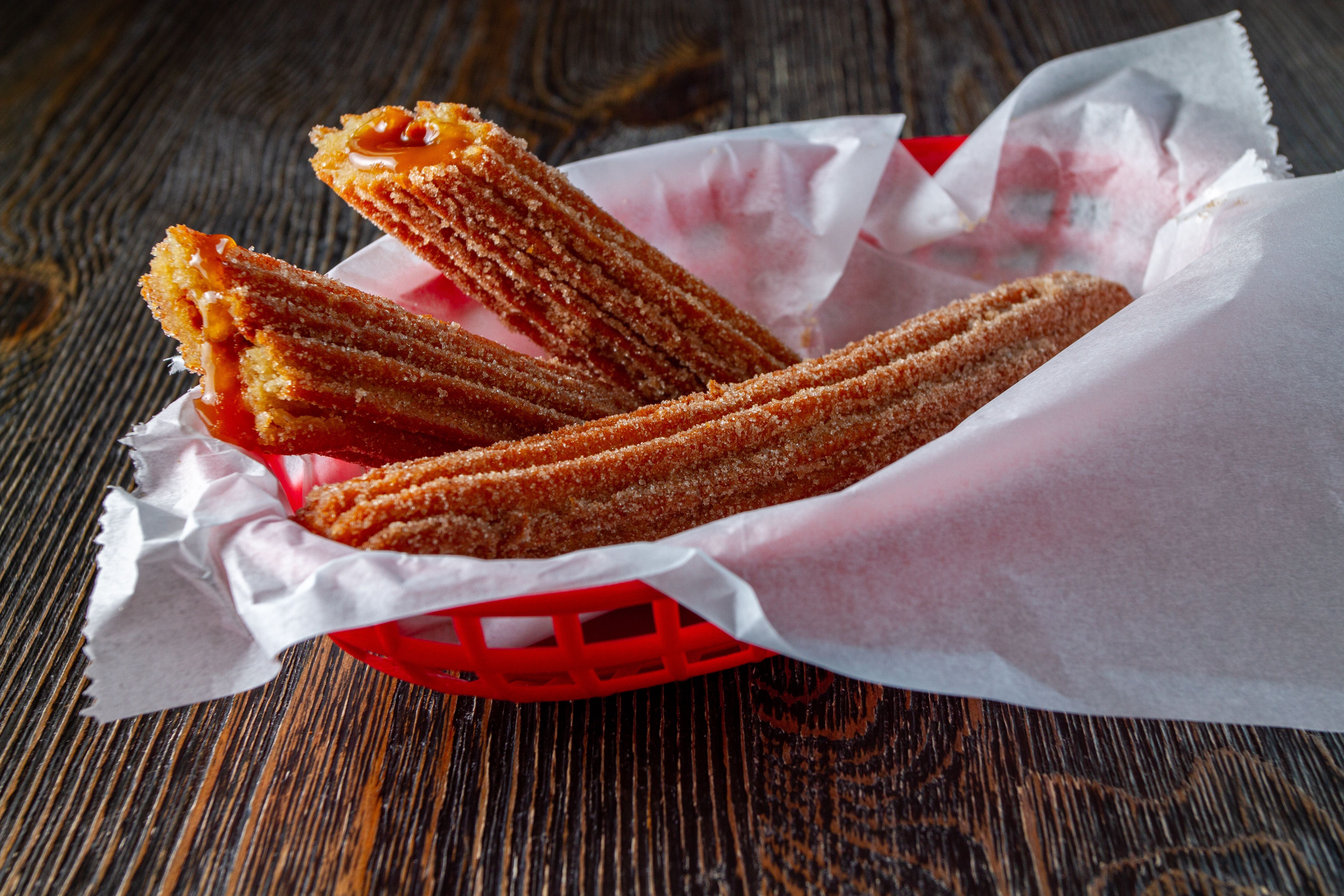 5184x3456 What Are Porras & Churros?