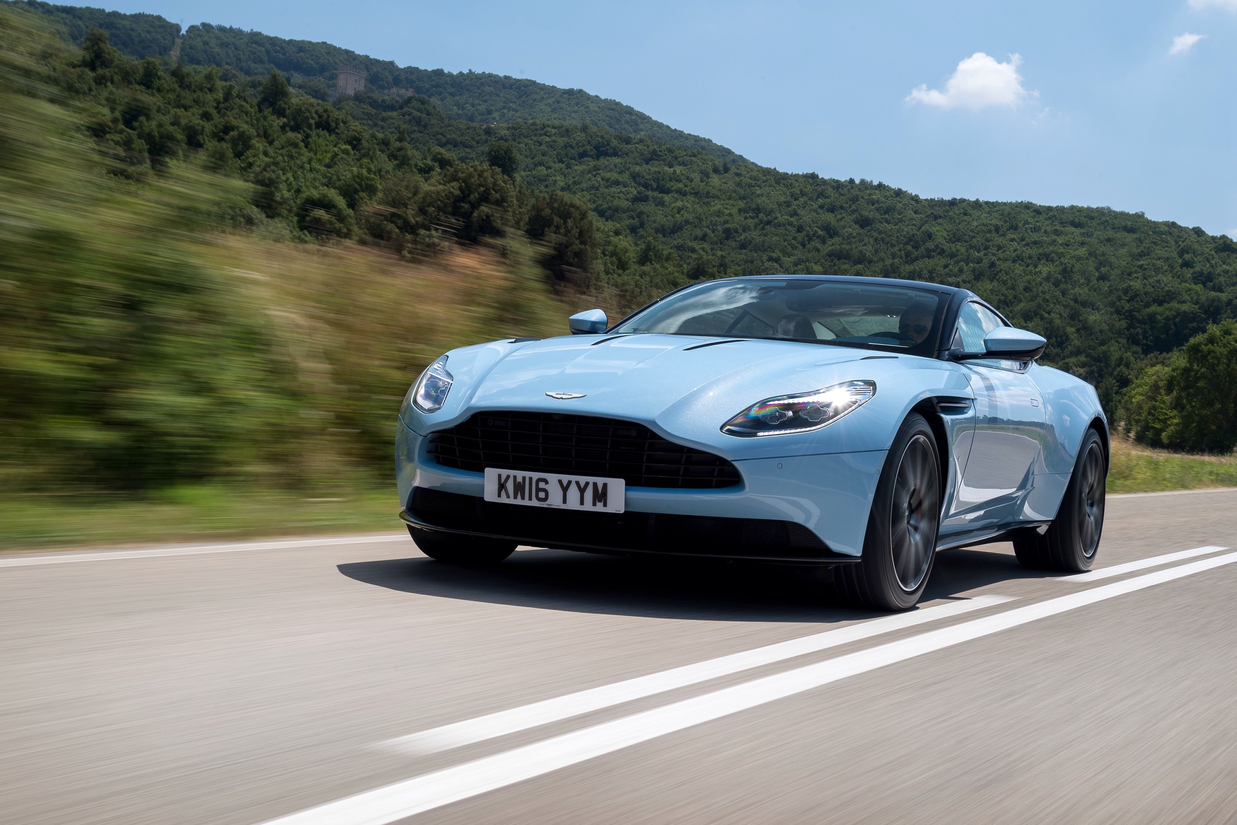 4096x2730 Download Car Grand Tourer Aston Martin
