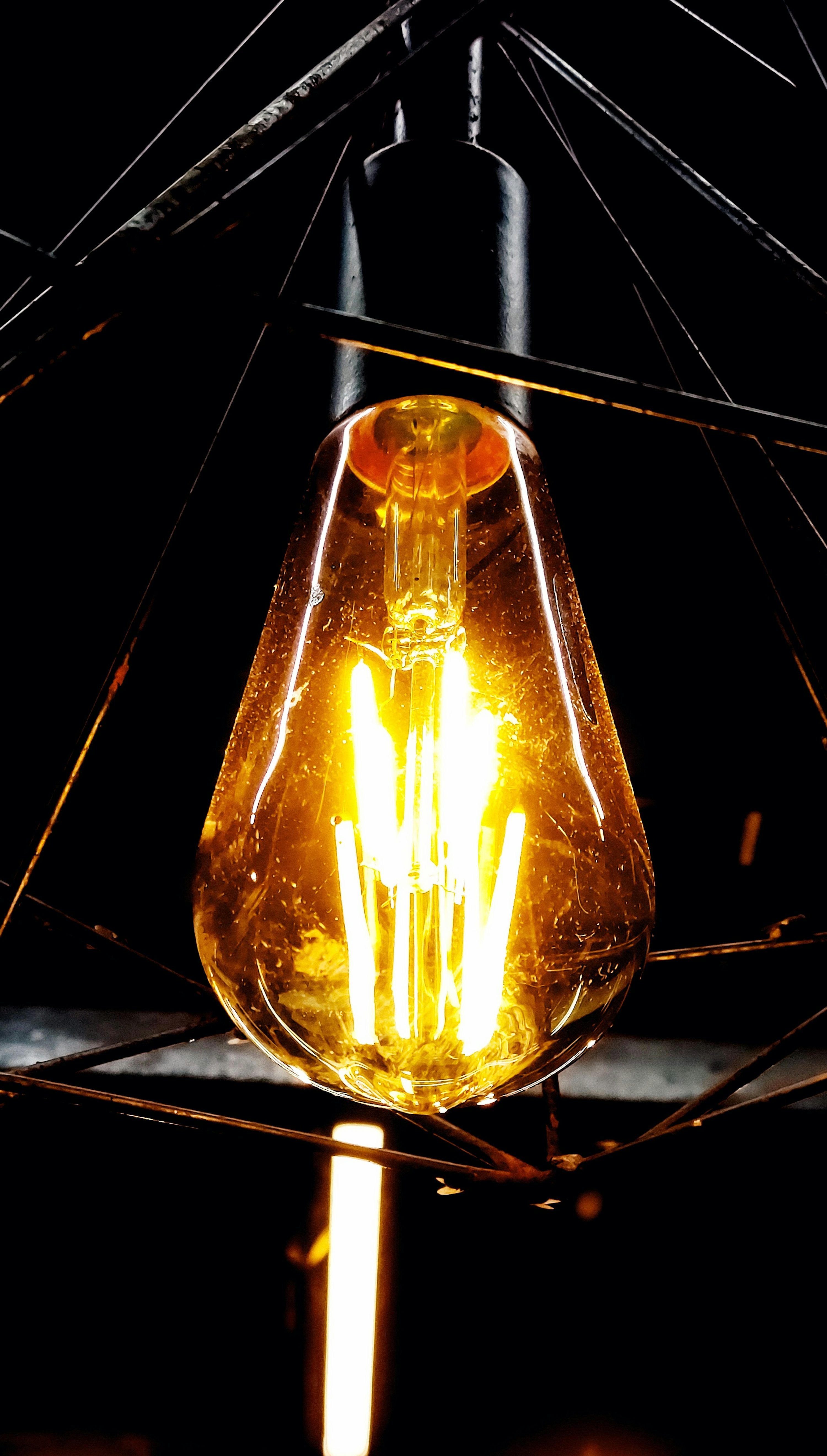 3000x5279 Dark Light Picture HD