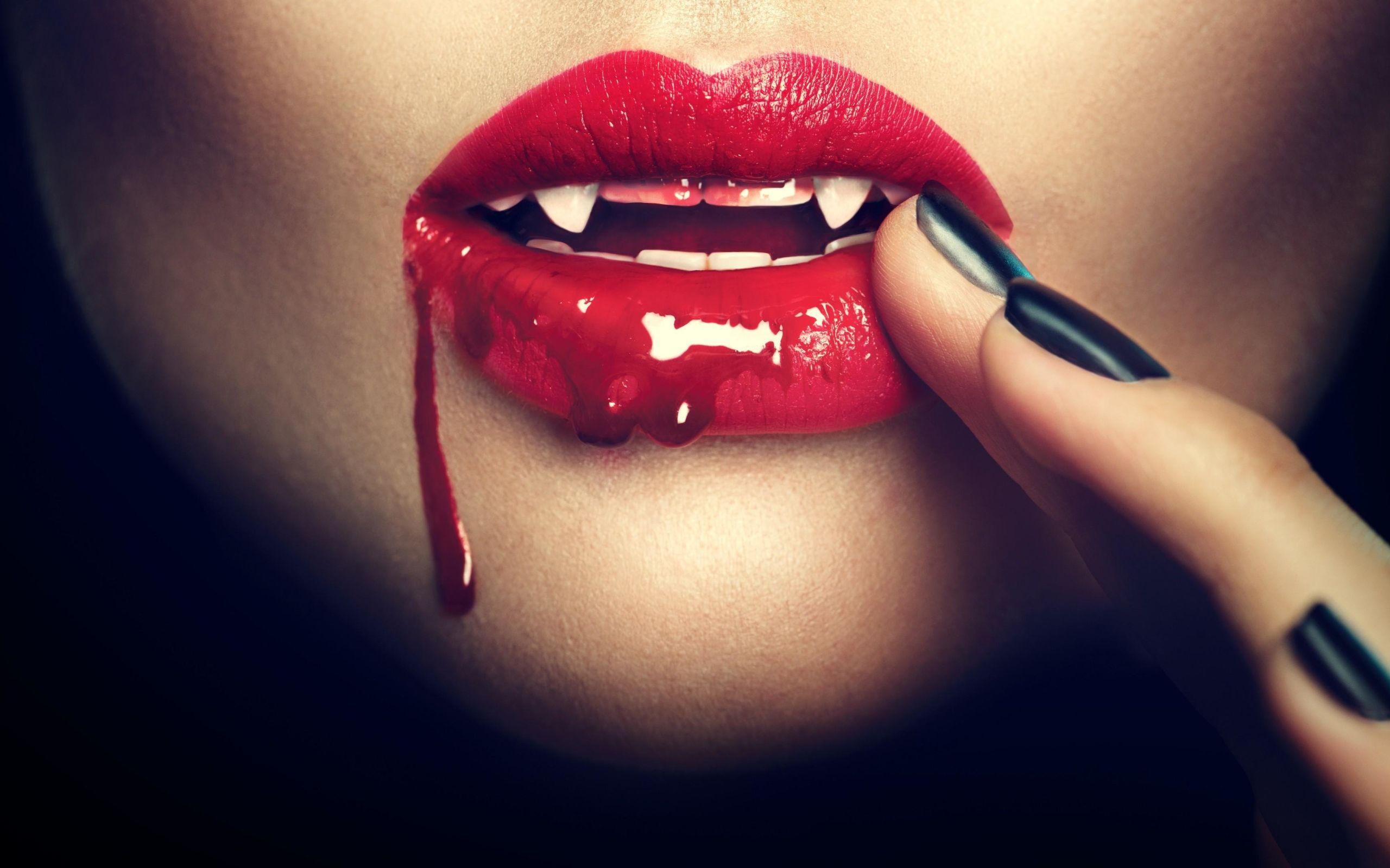 2560x1600 Wallpaper of Blood, Dark, Lipstick, Vampire, Girl background