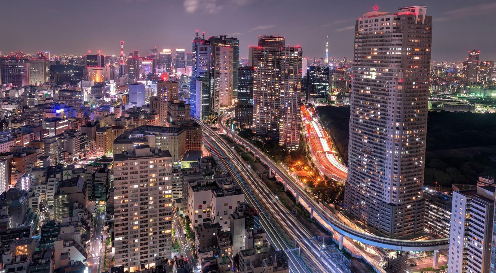 1600x882 City at night 52107