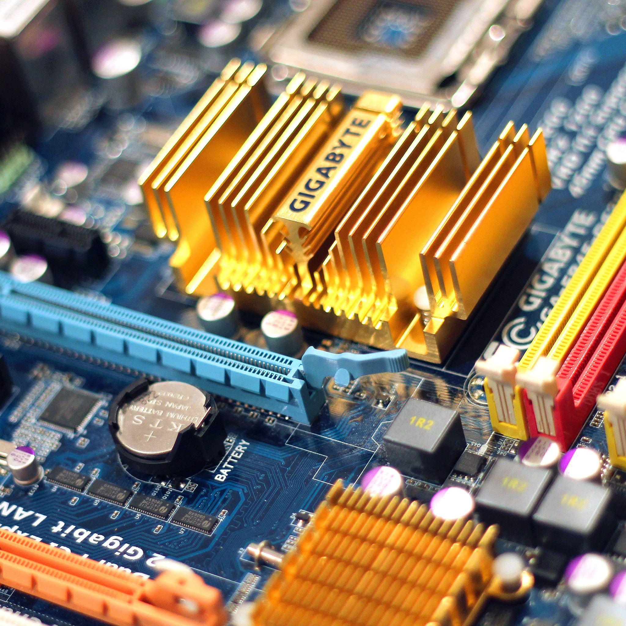 2048x2048 Computer Motherboard iPad Air Wallpaper Free Download