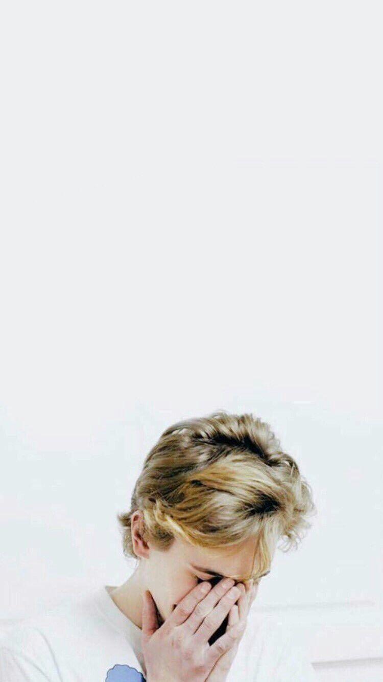 750x1334 lockscreen of tarjei/ isak (skam). Evak