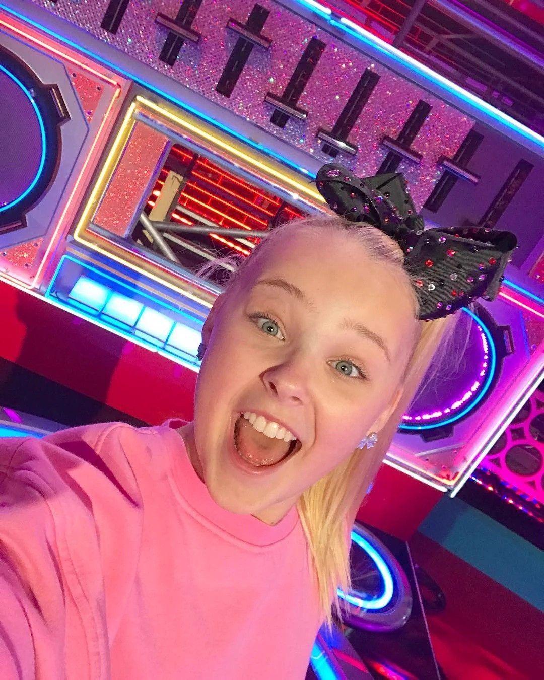 Jojo Siwa Wallpapers - Top Free Jojo Siwa Backgrounds - WallpaperAccess